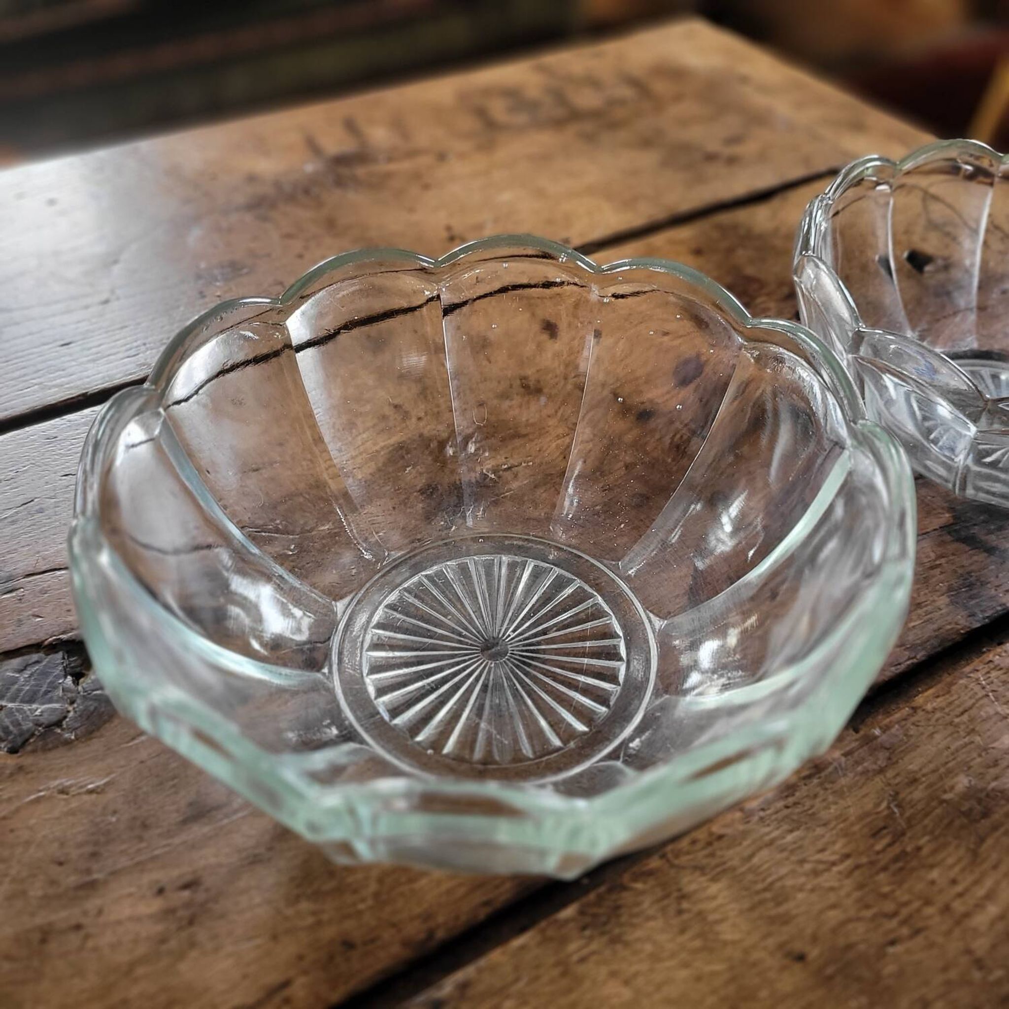 Pair of molded glass salad bowls – floral shape – 1950s