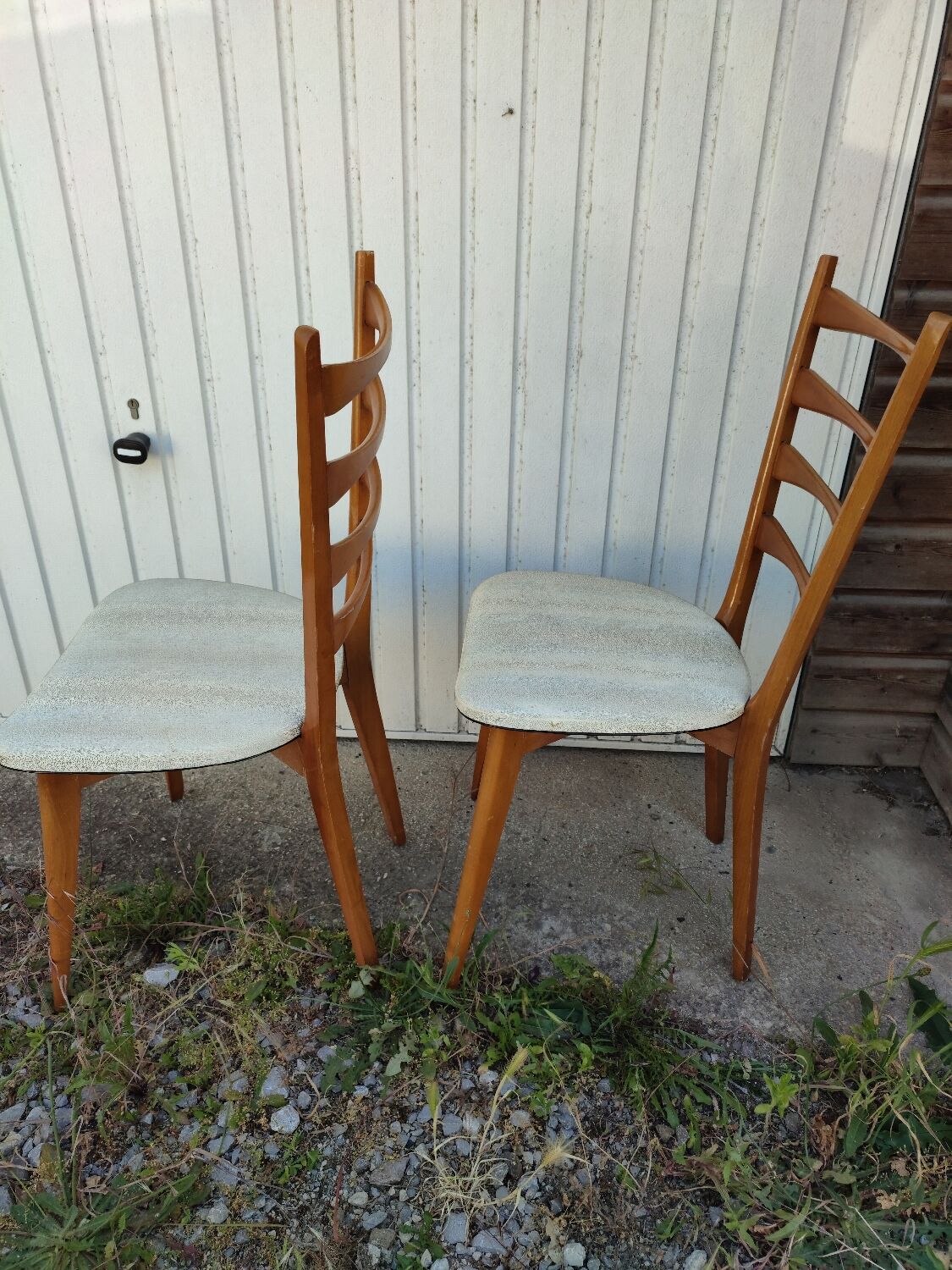 Lot de 2 chaises Gaston poisson vintage