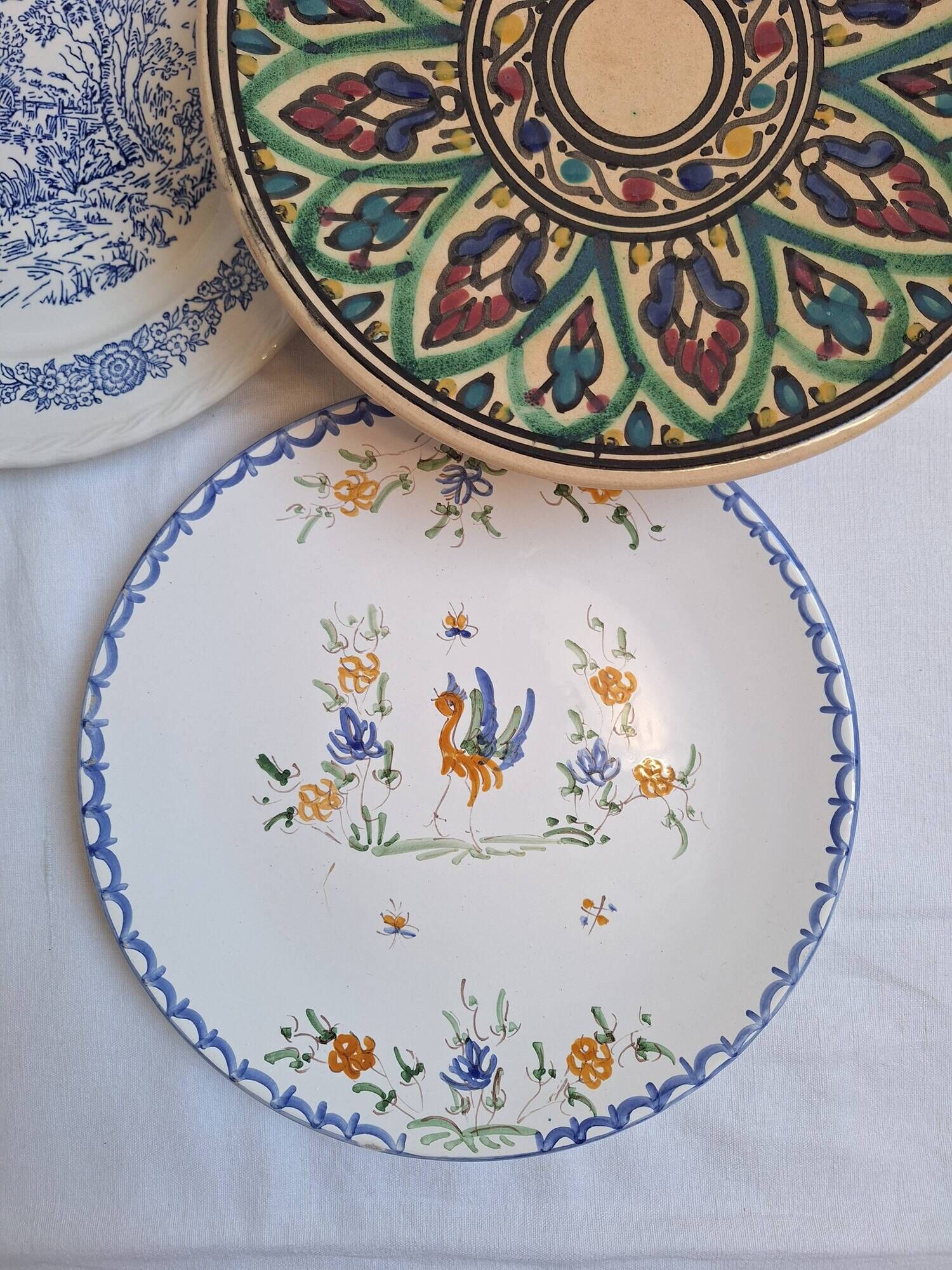 Hand-painted artisanal flat plates