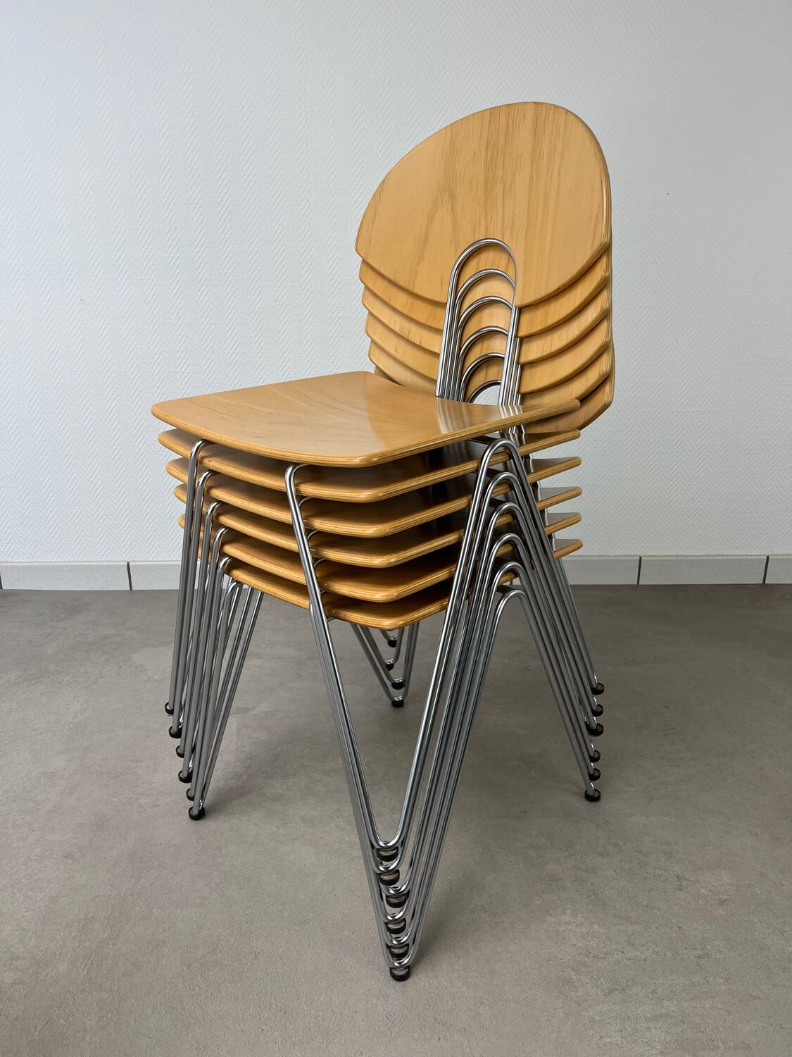 6 Mikado chairs 1800, stackable, design by Walter Leeman for Kusck&co.