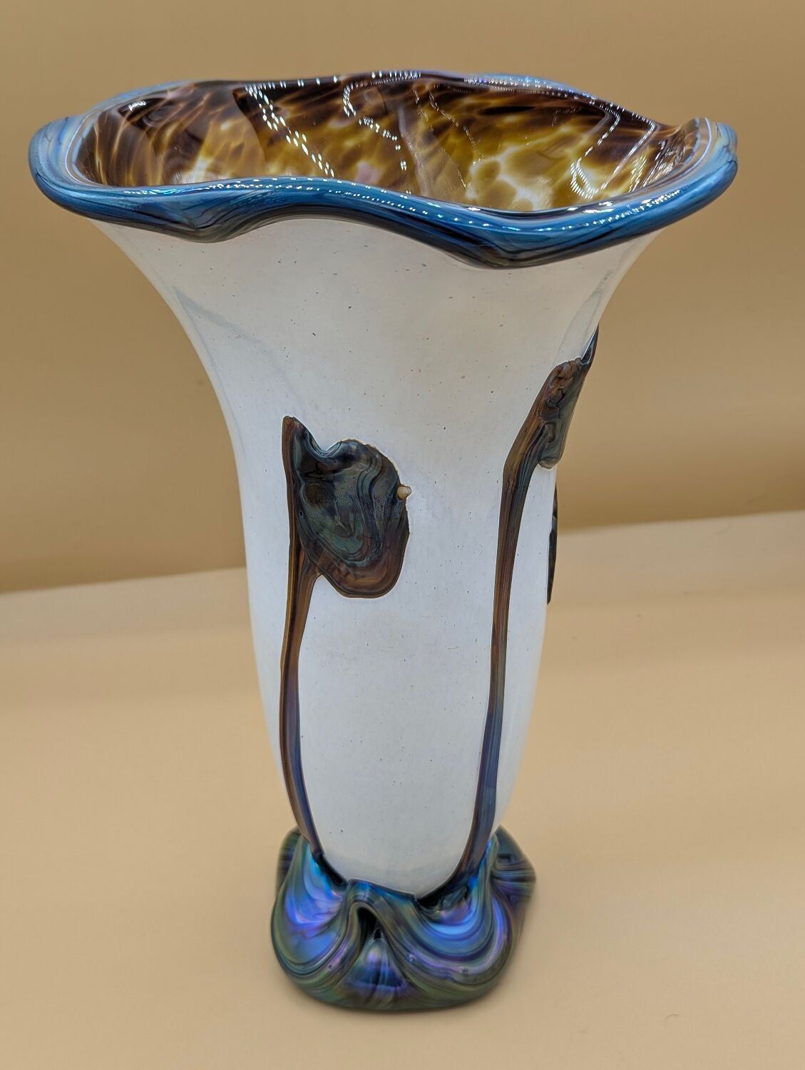 Biot vase blown by Jean Claude Novaro