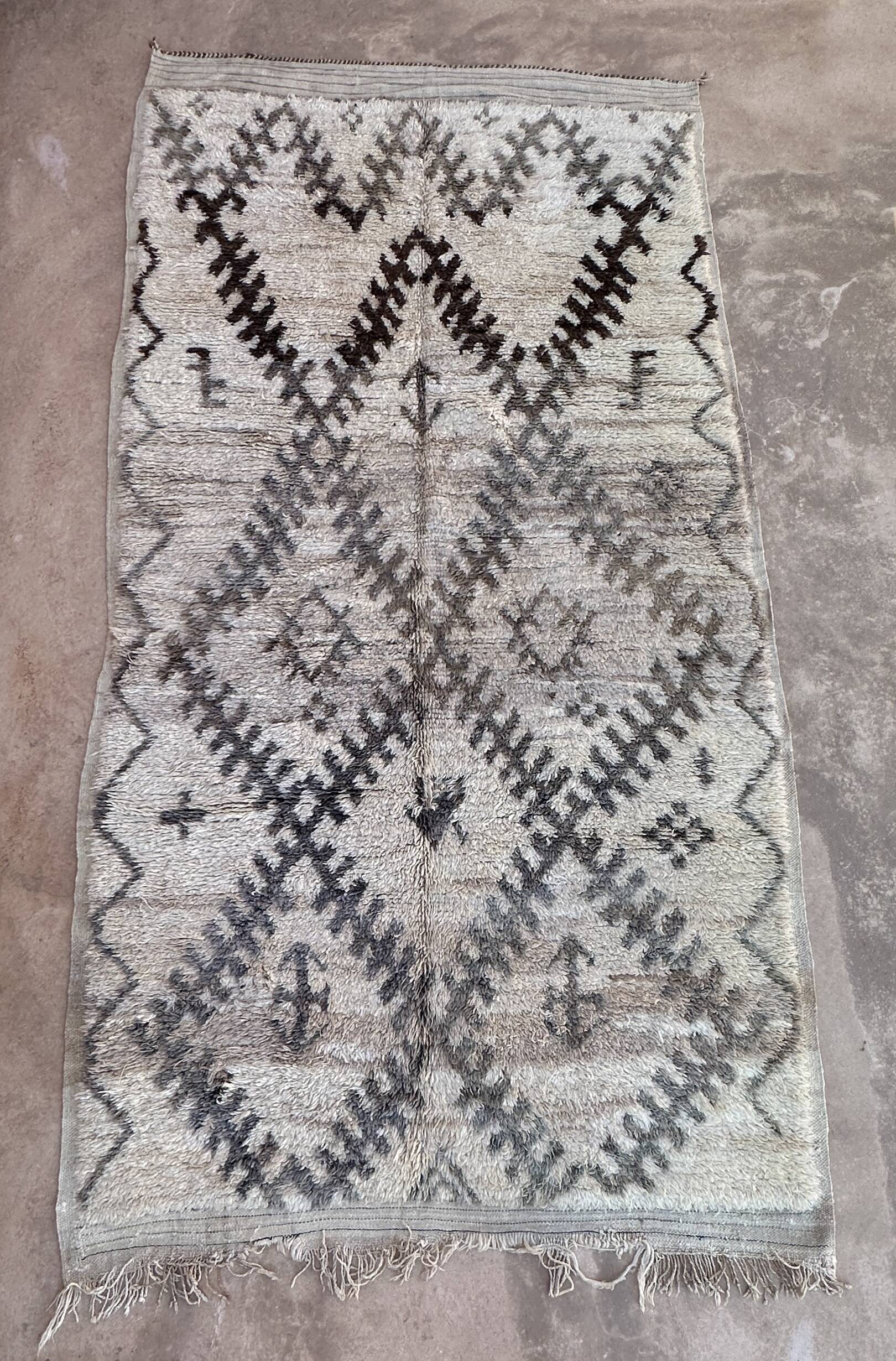 Moroccan Talsint rug white - 177 x 340 cm