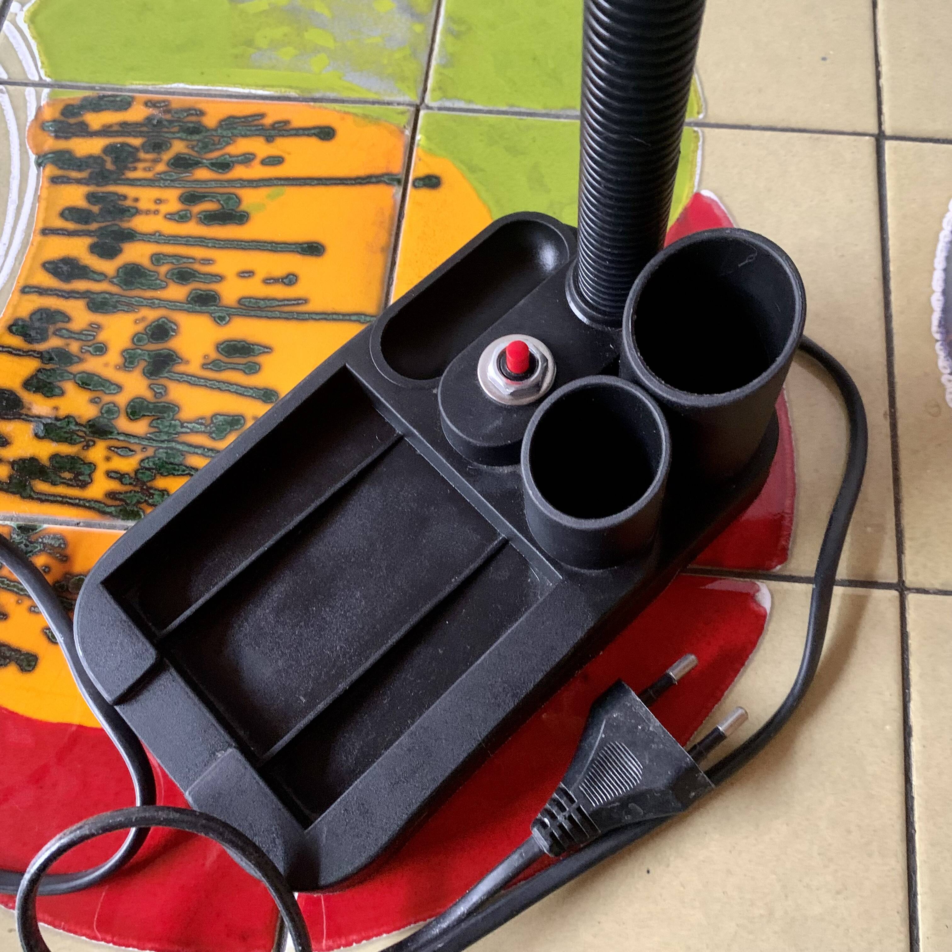 Fase vintage black and white desk lamp