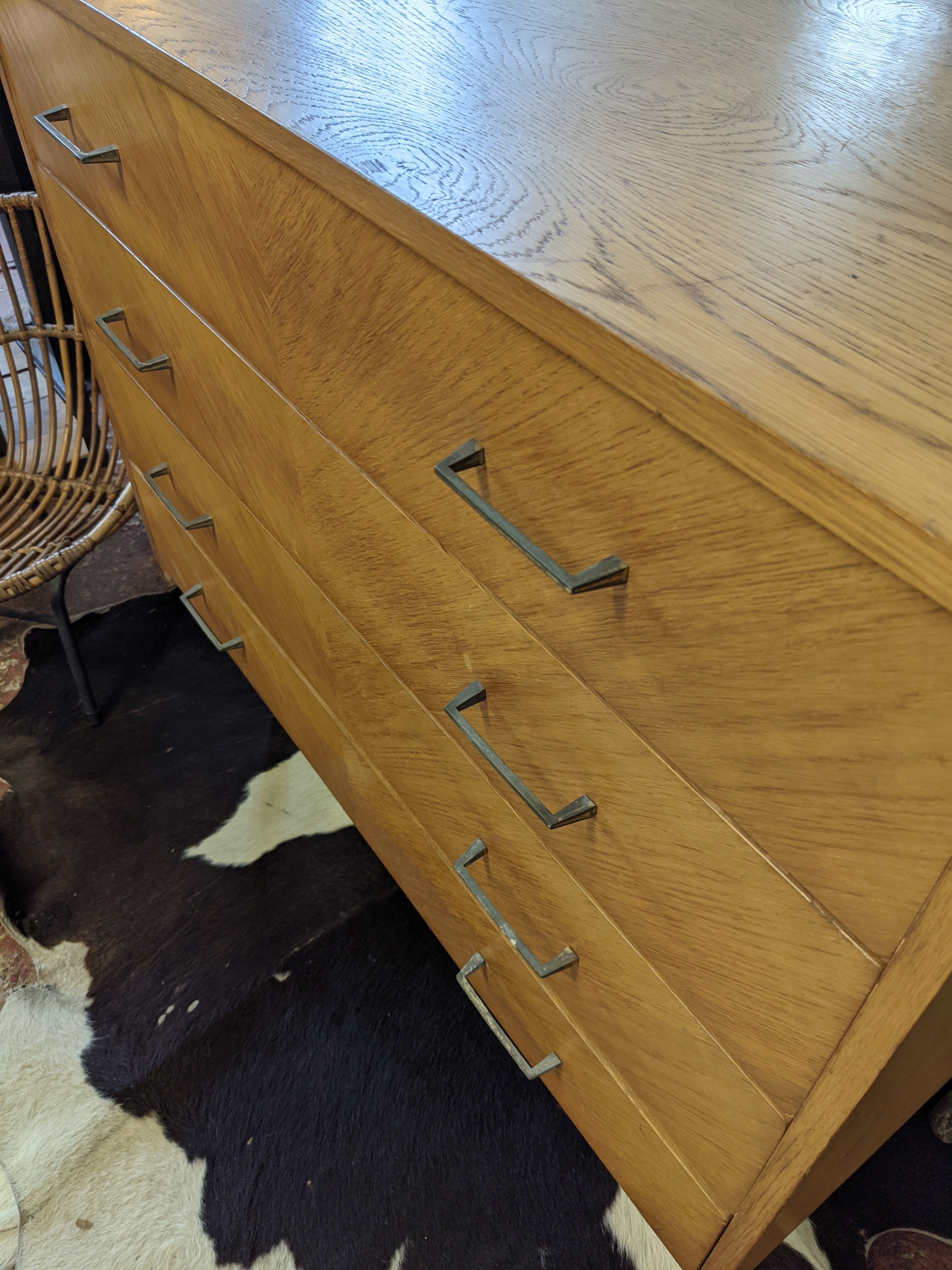 Vintage chest of drawers