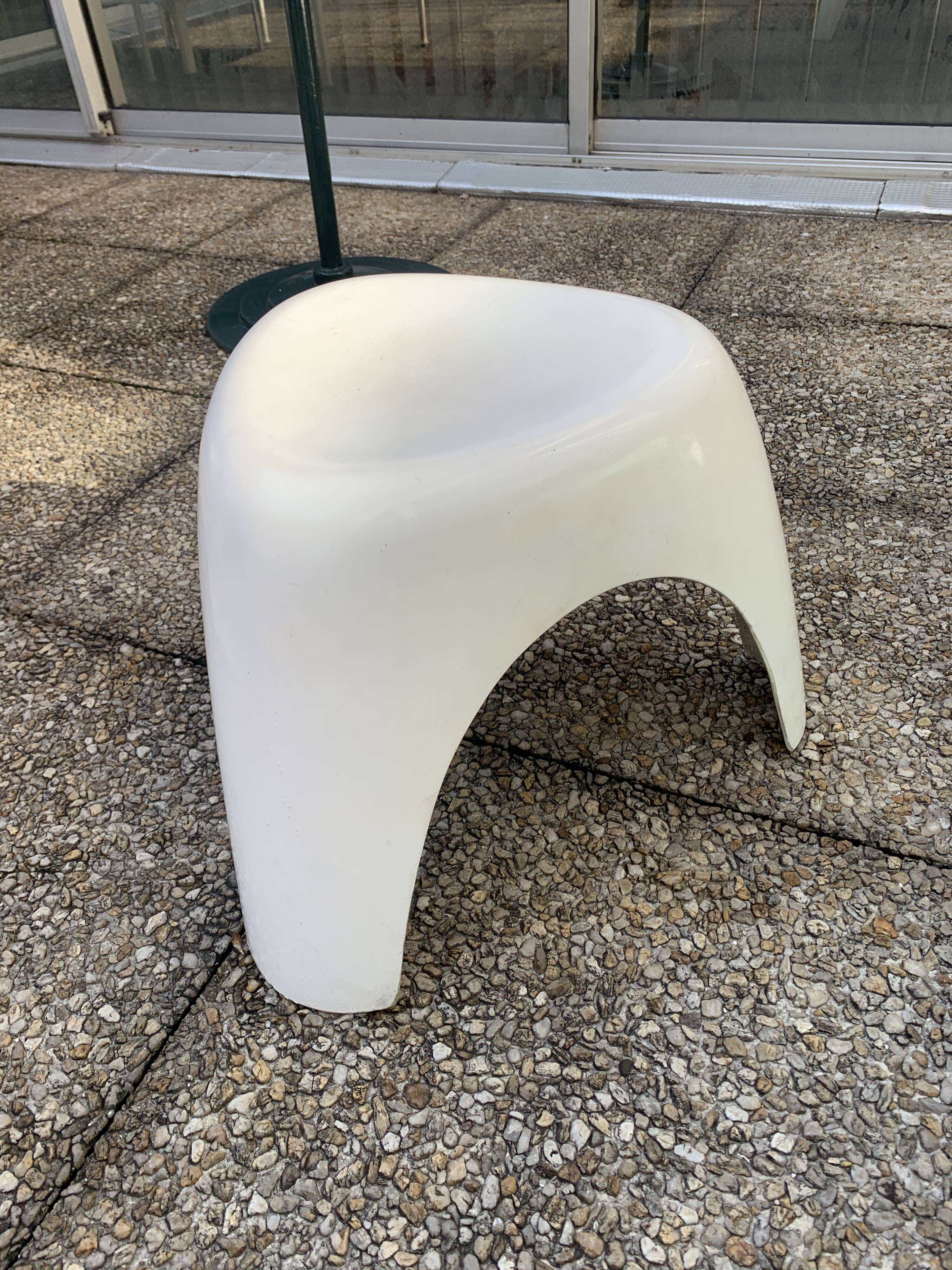 Sori yanagi fiberglass elephant stool
