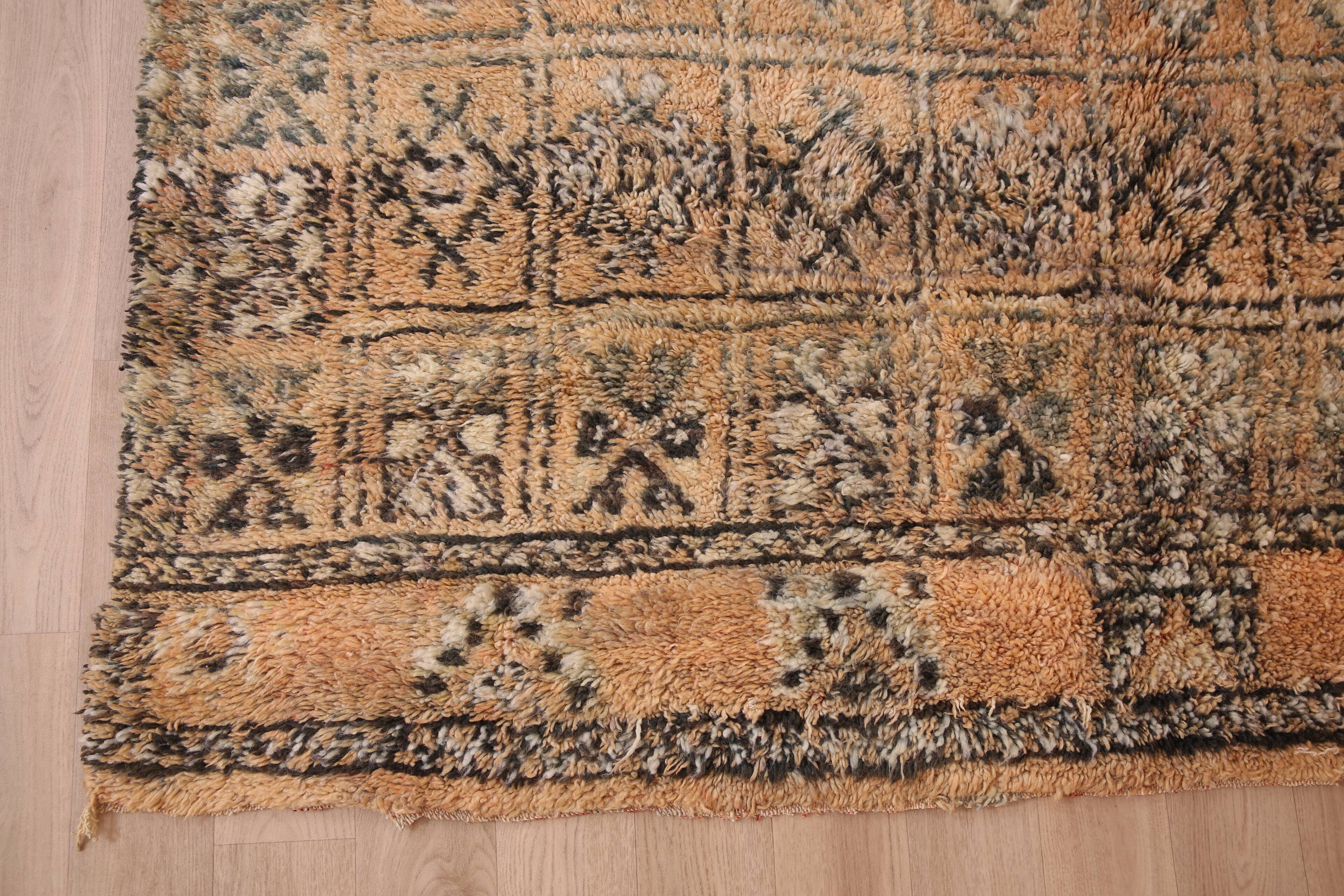 Peach Vintage Moroccan Rug 210 x 270 cm, Berber Wool Rug, Handmade Boho Rug
