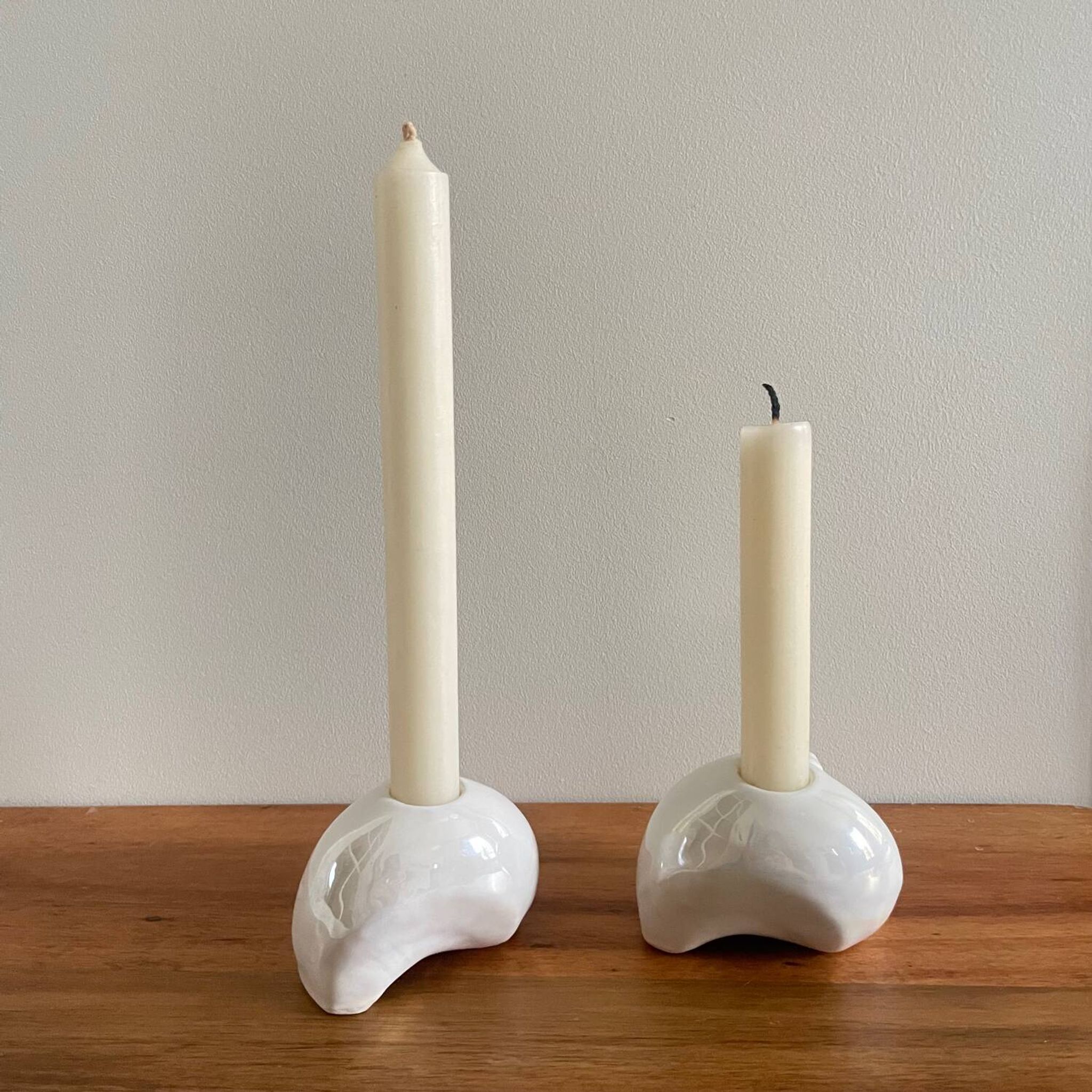Duo de bougeoirs coquillage en céramique nacrée