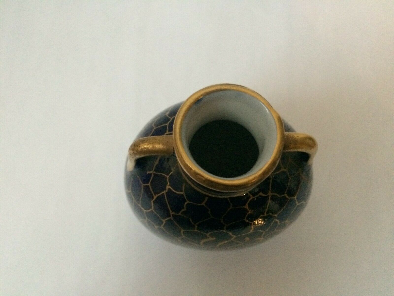 Vase in Limoges Chalais oven blue and gold