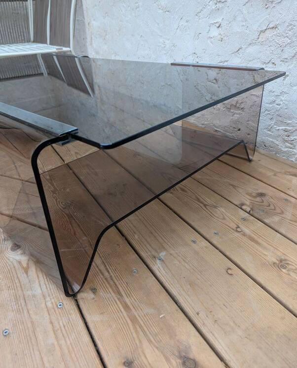 Coffee table by Michel Dumas for Roche Bobois from the 1970s.