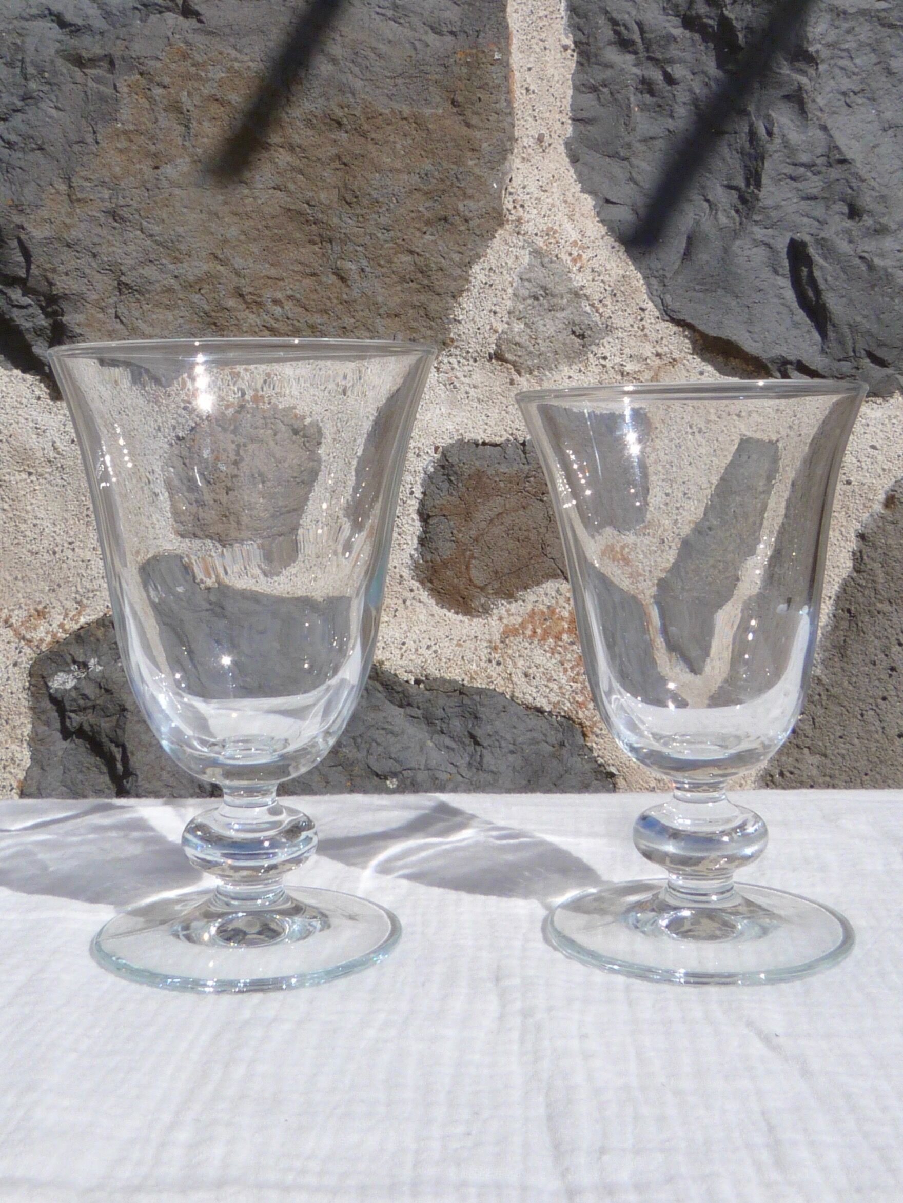 Set of 6 conical glasses with glass ball feet
