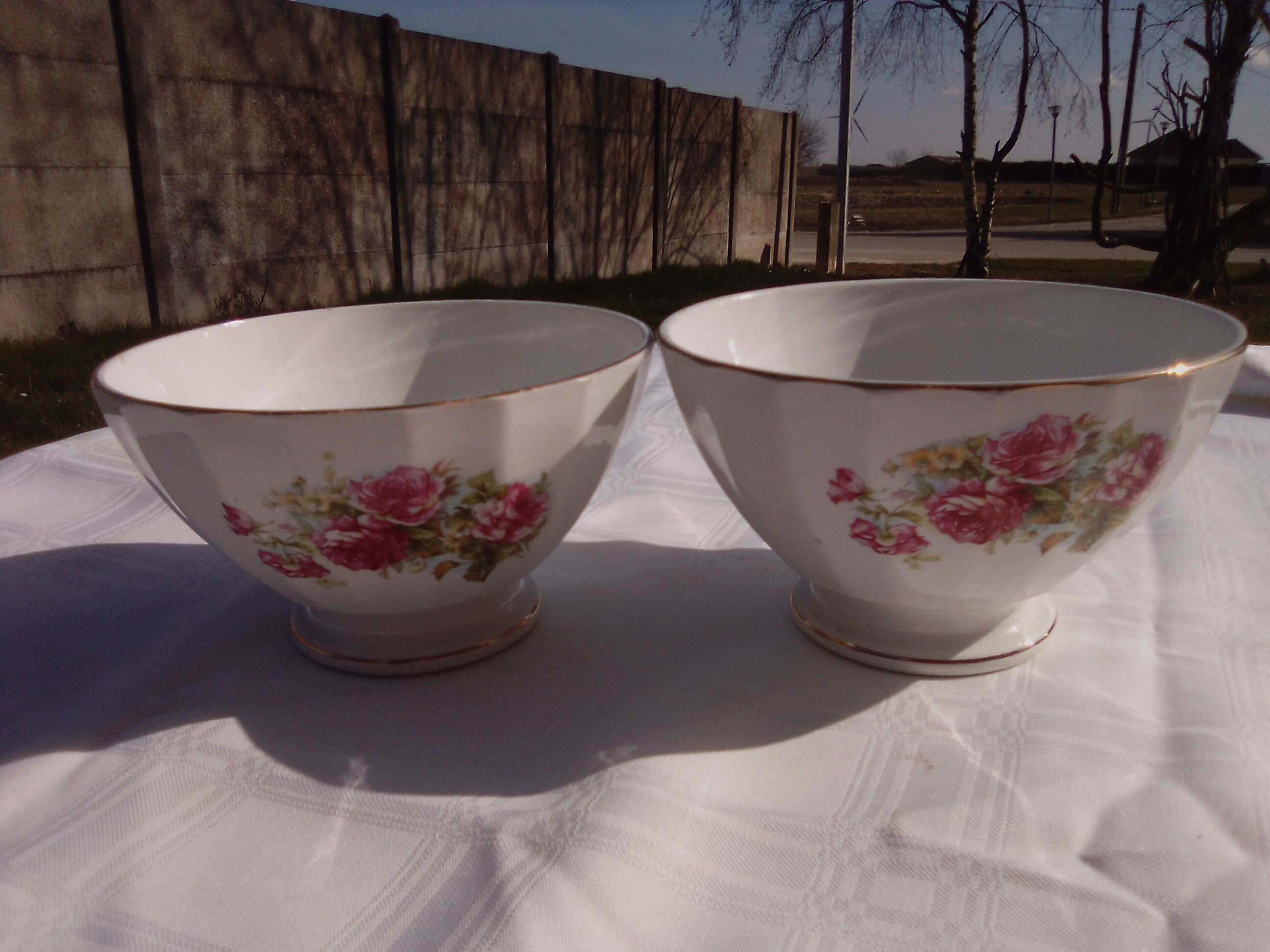 2 old earthenware bowls Hamage North pattern roses diam 15 cm H 8.5 cm