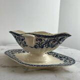 Gien sauce boat, garlands 1937, ironstone