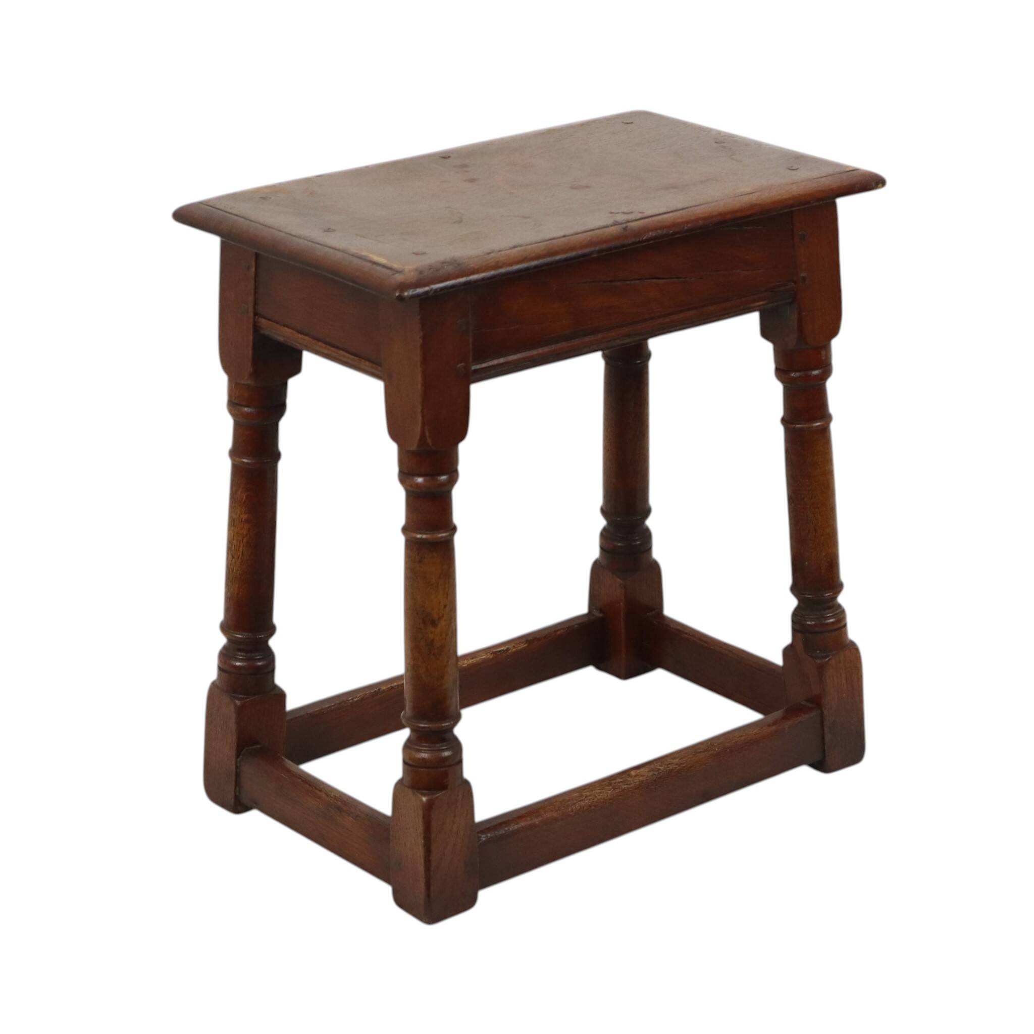 Tabouret en chêne massif anglais, 19e siècle