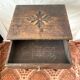 Ancienne Table d’appoint tripode avec tiroir