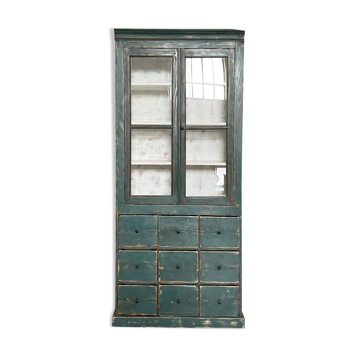 Furniture of trade showcase, around 1900.