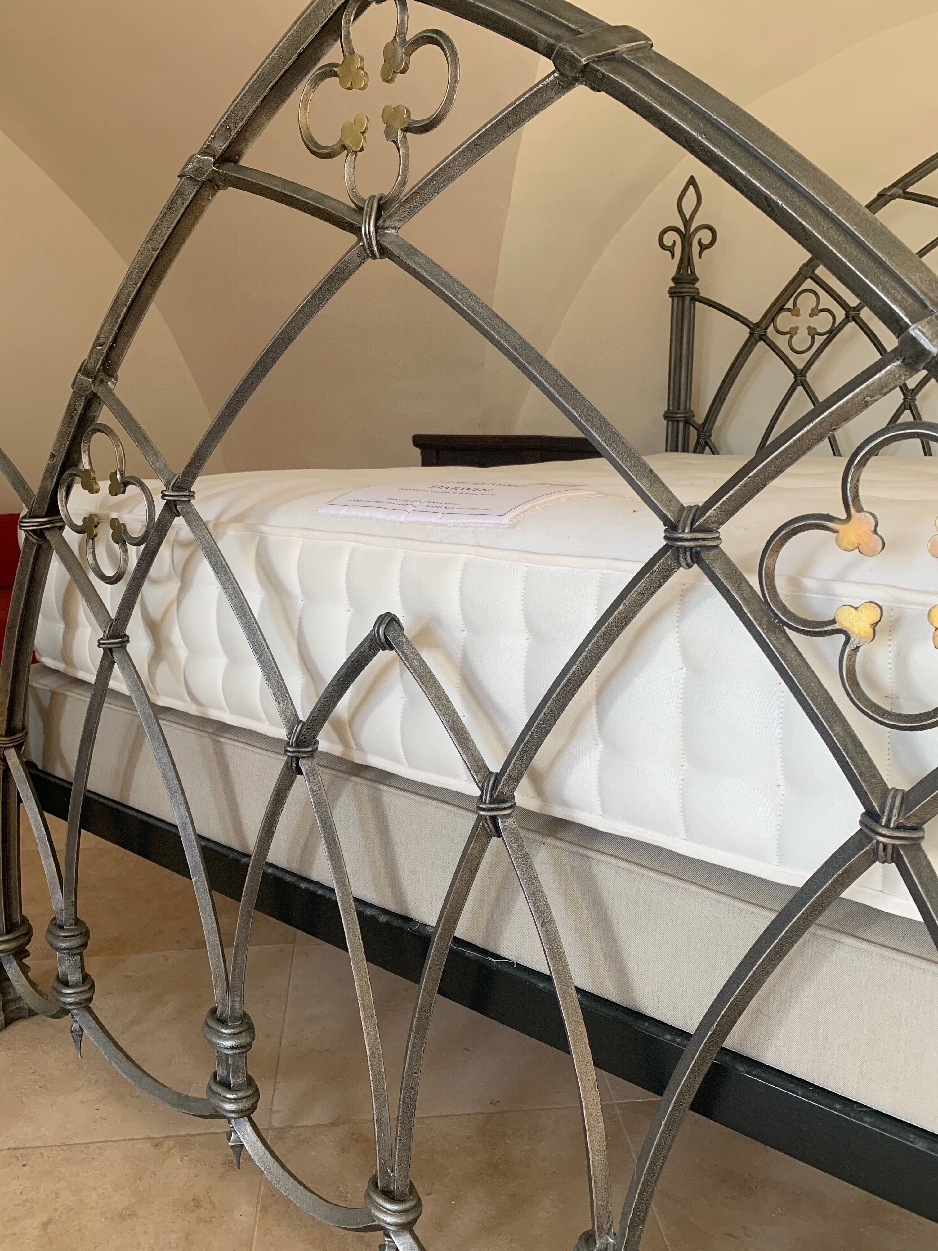 Two-seater wrought iron bed