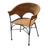 Fauteuil en osier et fer forgé noir