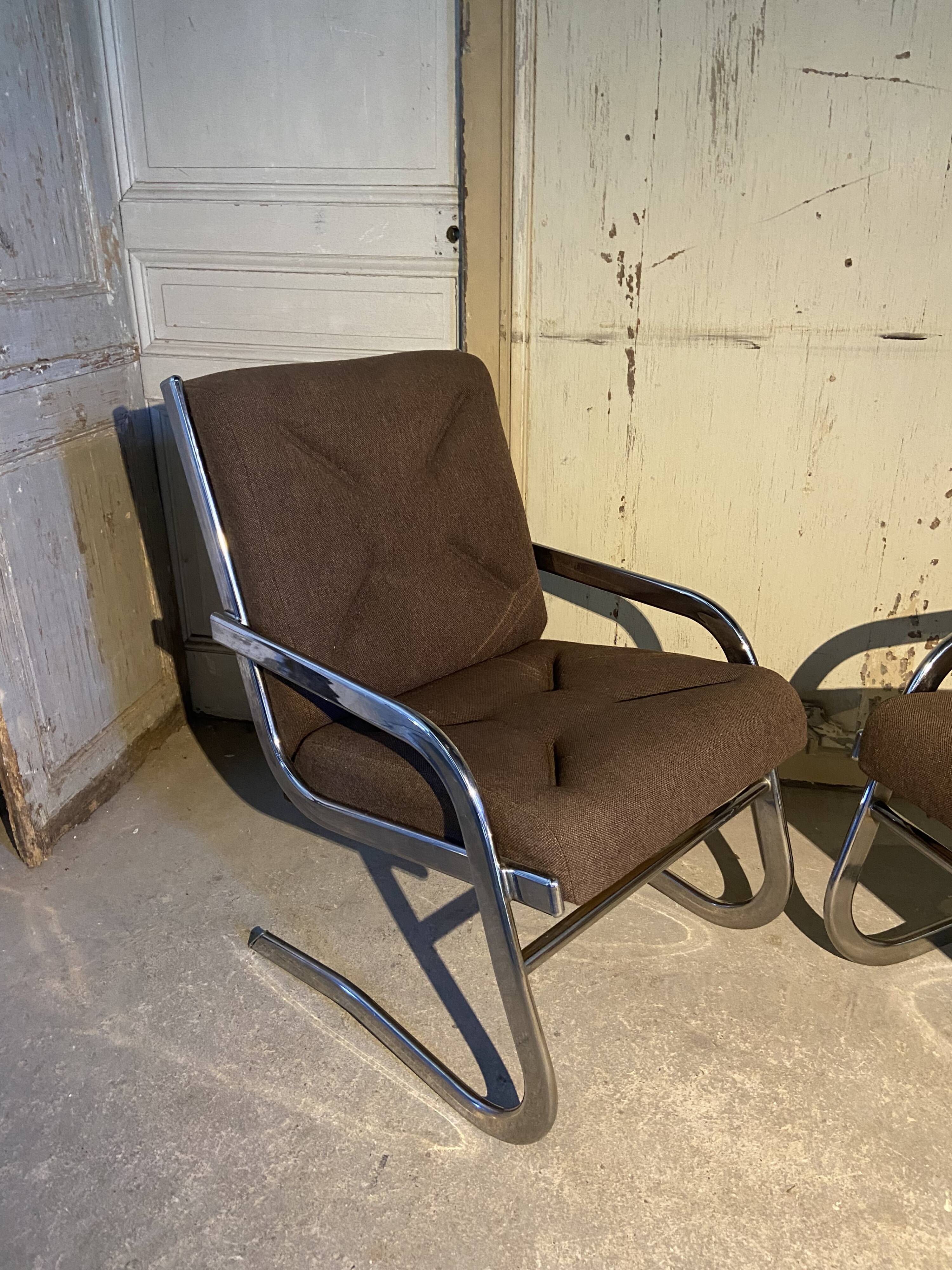 Pair of 70s designer armchairs/chairs in chrome and brown fabric