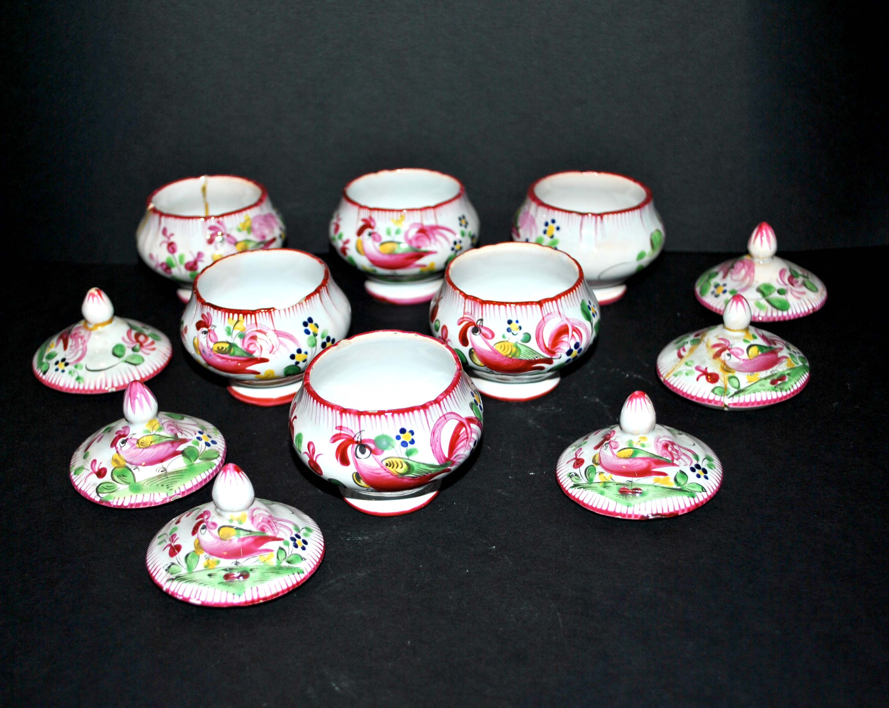 Set of 6 antique cream pots decorated with rooster decoration - Faïenceries de L'Est - Saint-Clément?