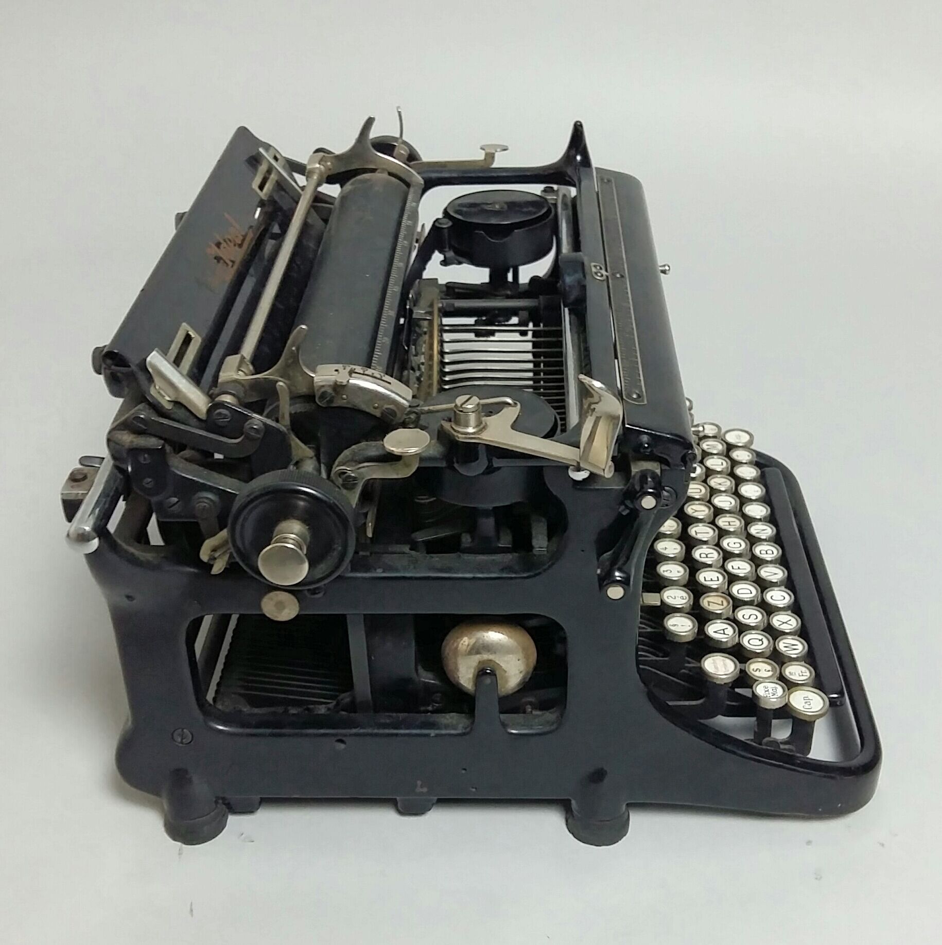 Ideal typewriter black Seidel & Naumann made in Germany