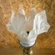 Lampe flambeau ancienne en laiton et tulipe en verre givré style Art Nouveau
