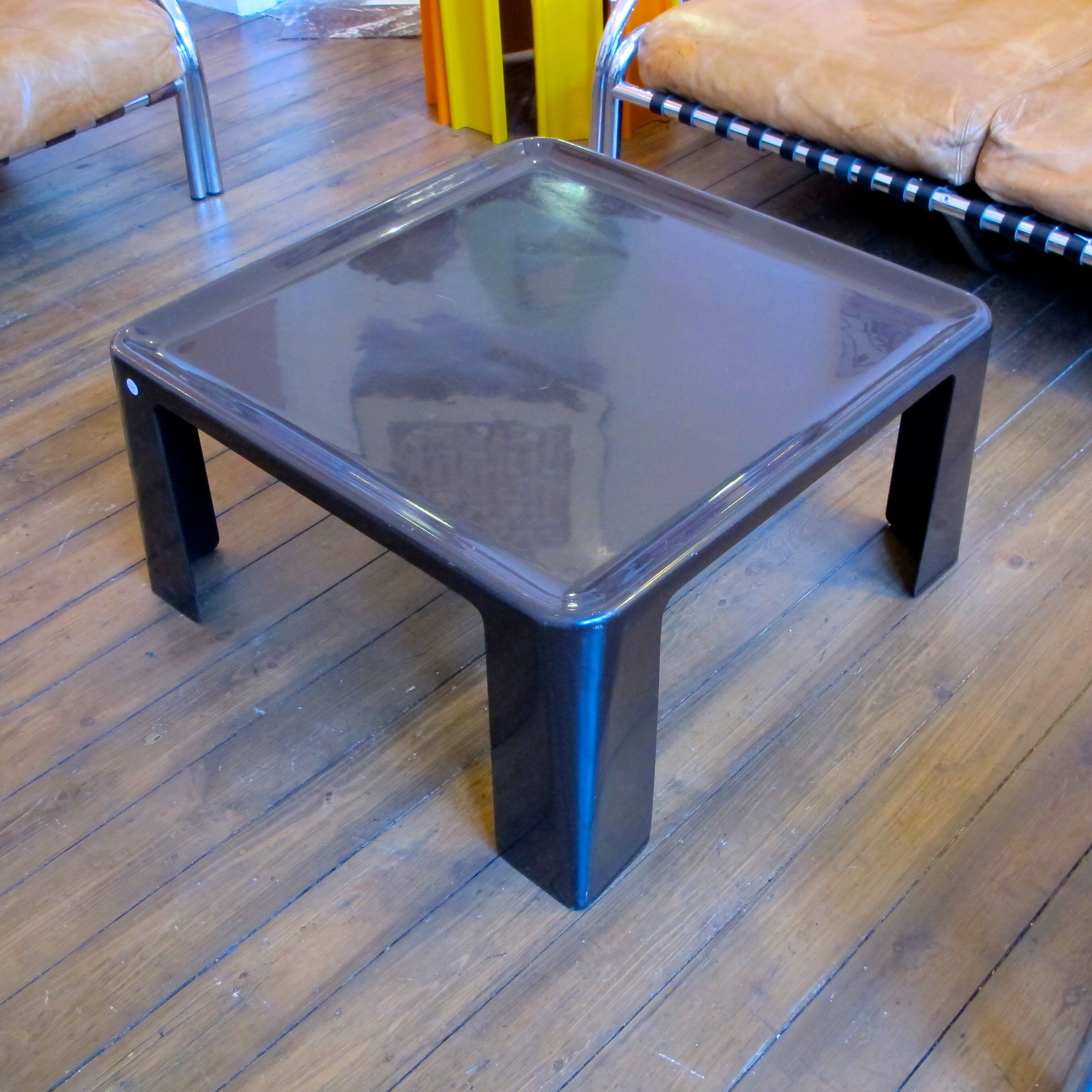 Table basse de Mario Bellini - Modele Amanta edition B&B - 1970