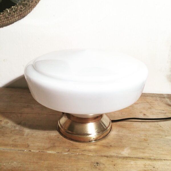 Opaline lamp