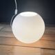 Lampe boule en verre opalin