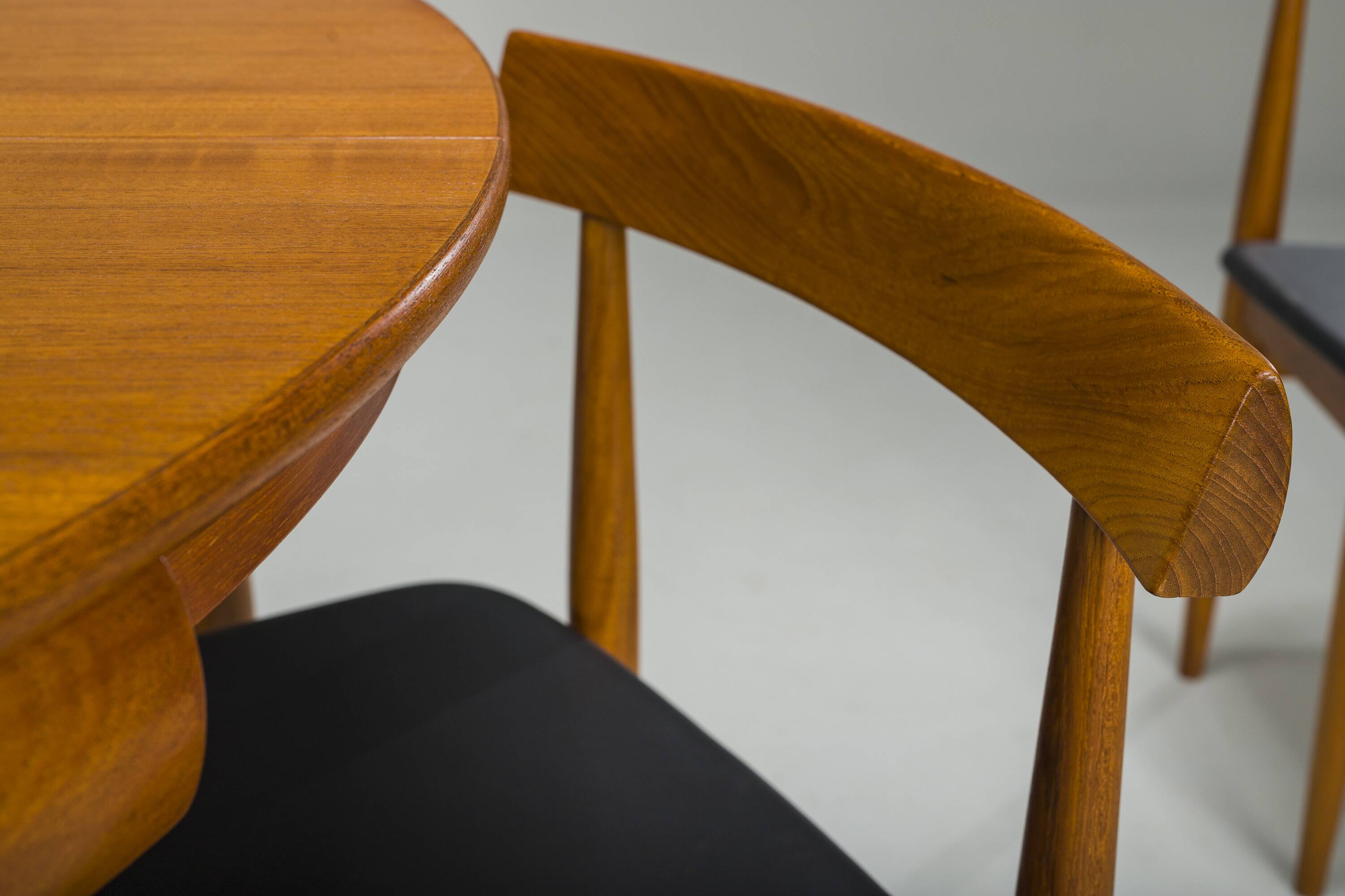 Danish Teak Extendable Dining Table and Chairs by Hans Olsen for Frem Røjle
