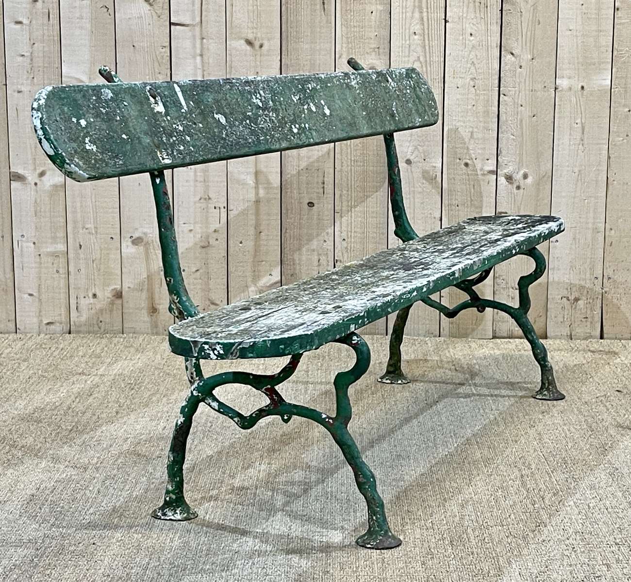 Garden bench of the early twentieth century cast iron and teak