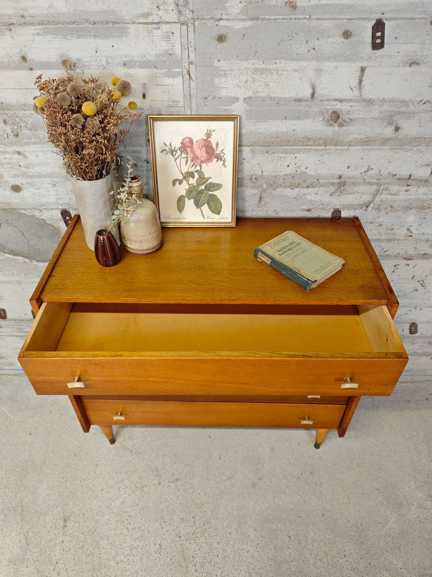 Commode vintage