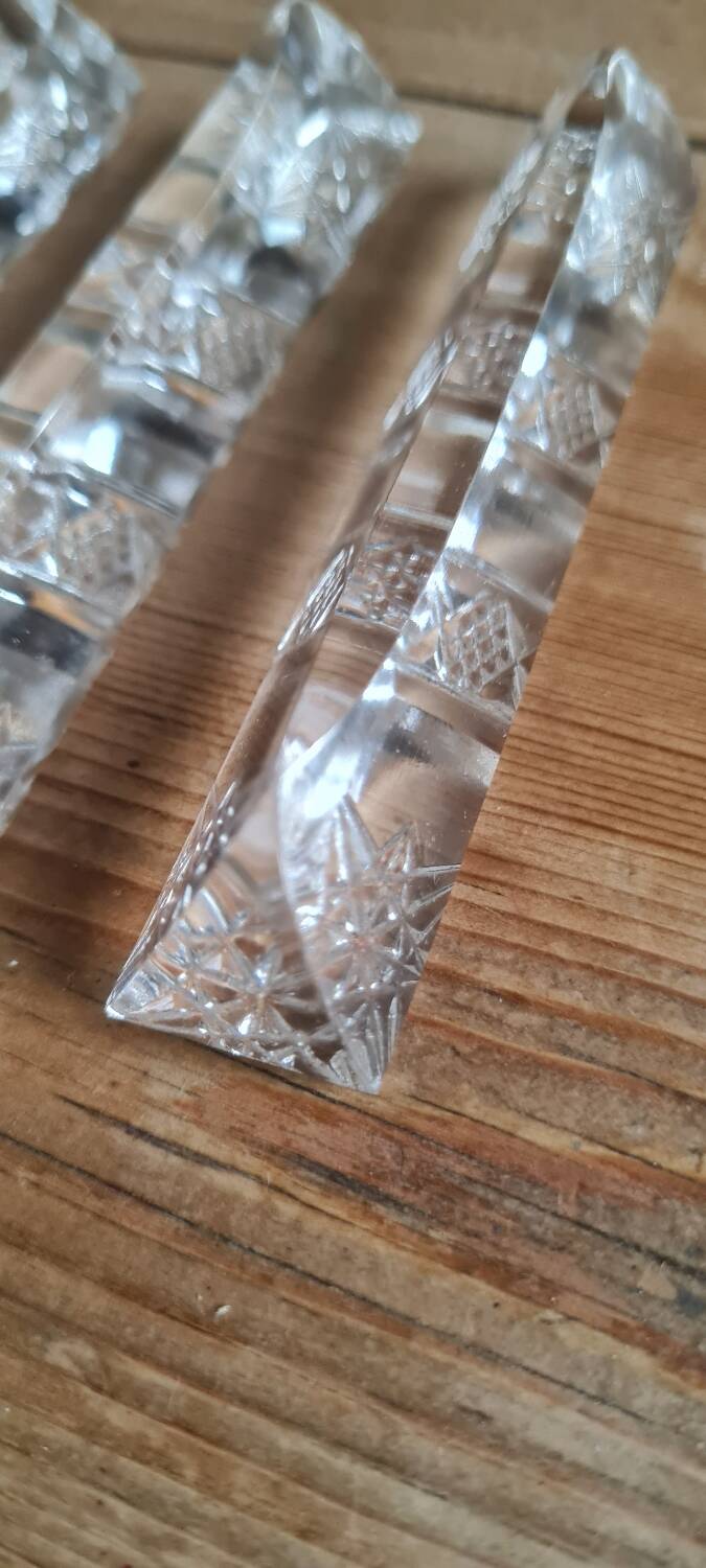 Set of 12 chiseled crystal knife holders