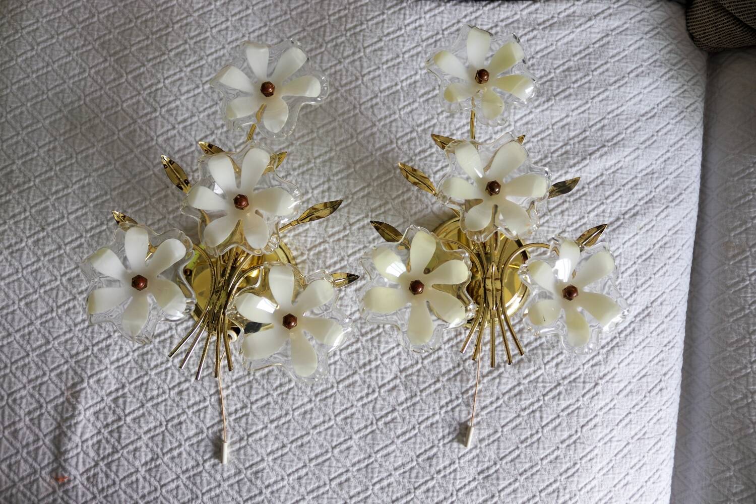 Two Eglo wall lights with vintage Murano flowers 70/80