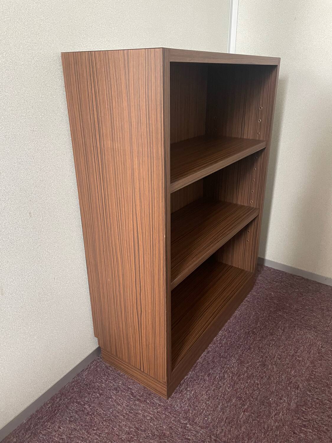 Bibliothèque en bois