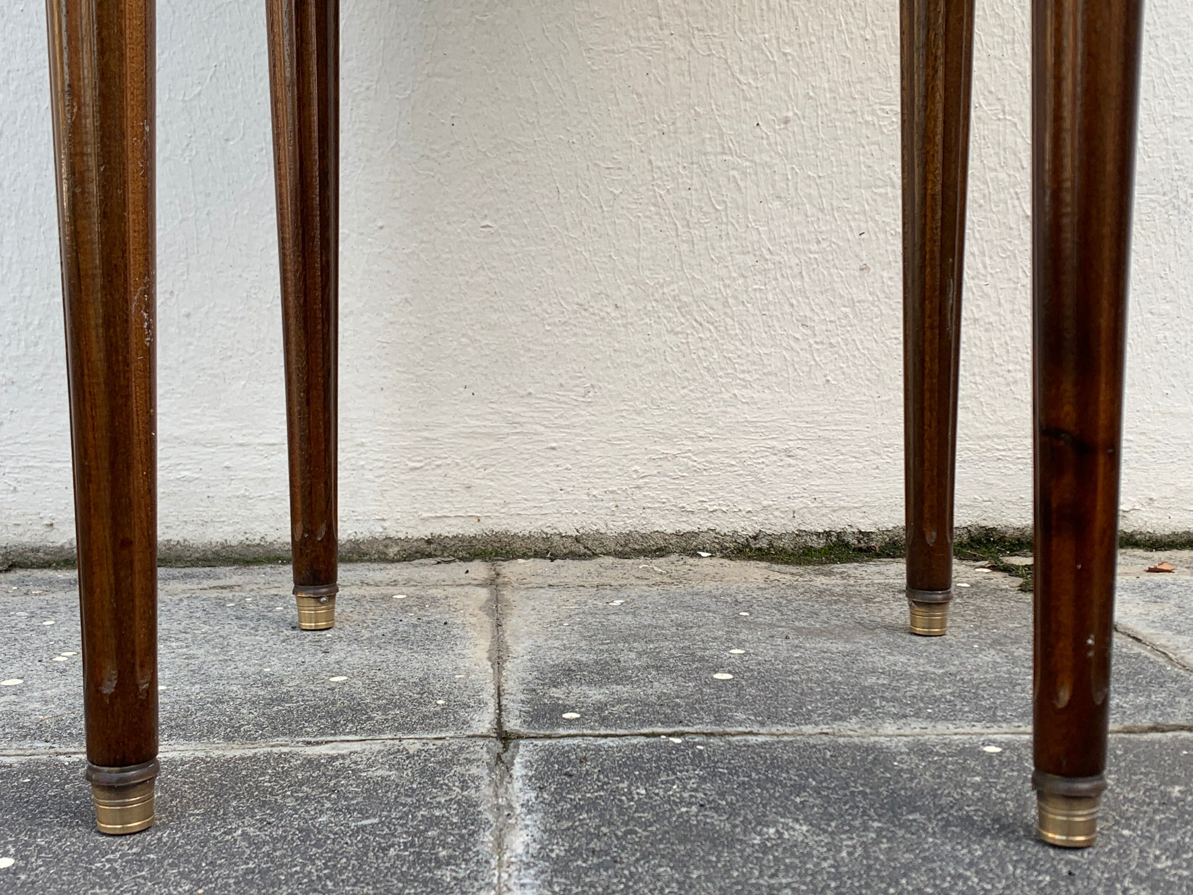Marble bouillotte table