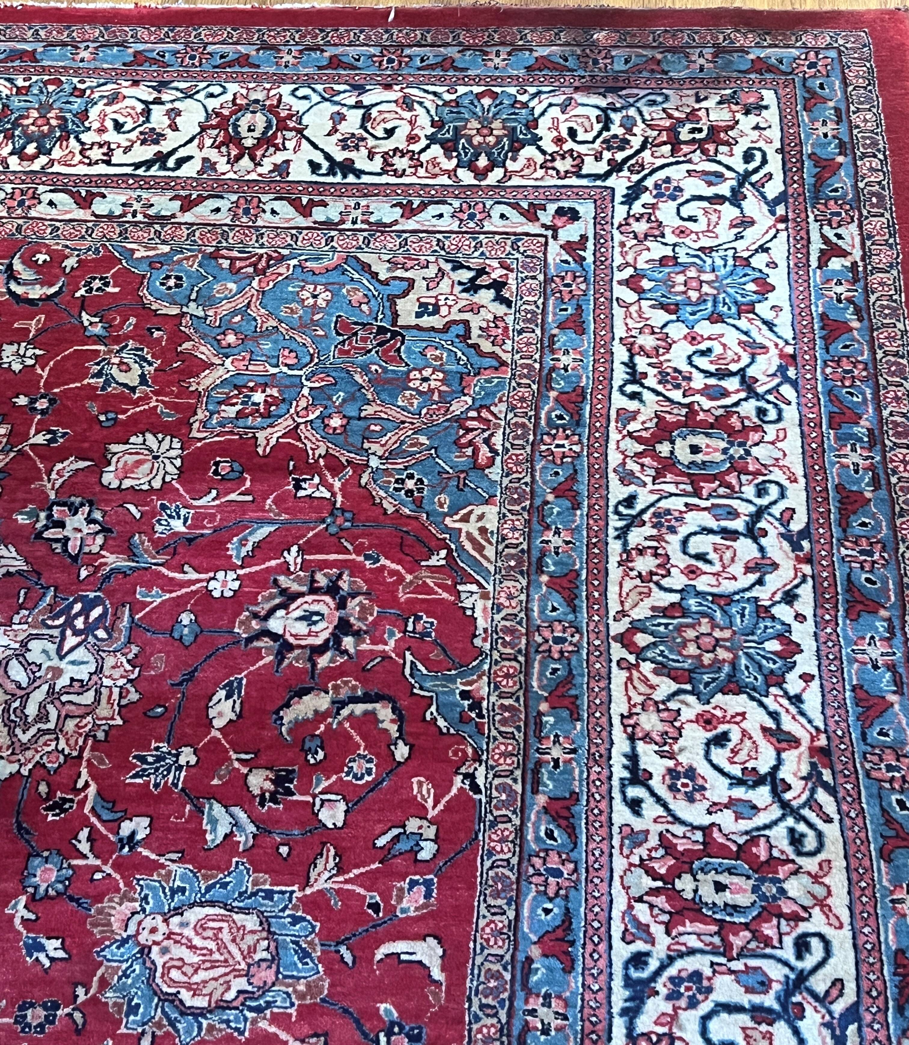 Sarouk Mahal. Grand Persian carpet made of 100% wool, 373x282 cm.