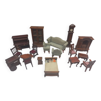 Lot ancien 18 meubles bois miniatures maison poupee dinette de maitrise tbe