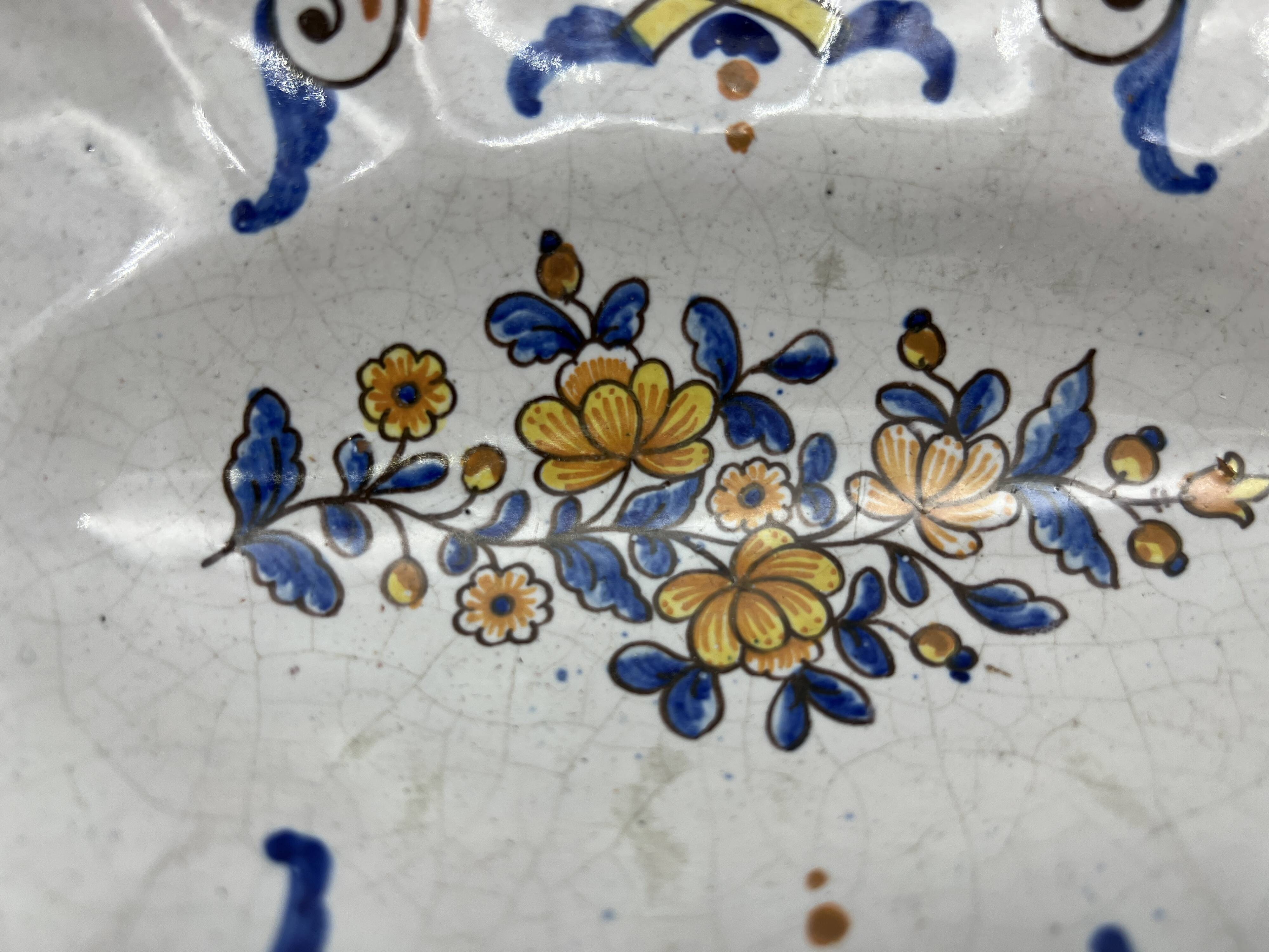 Nevers Montagnon earthenware bowl