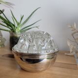 Flower with removable silver foot