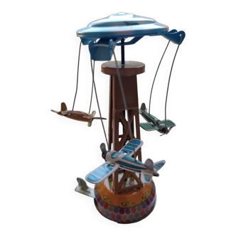 Carousel 3 metal planes