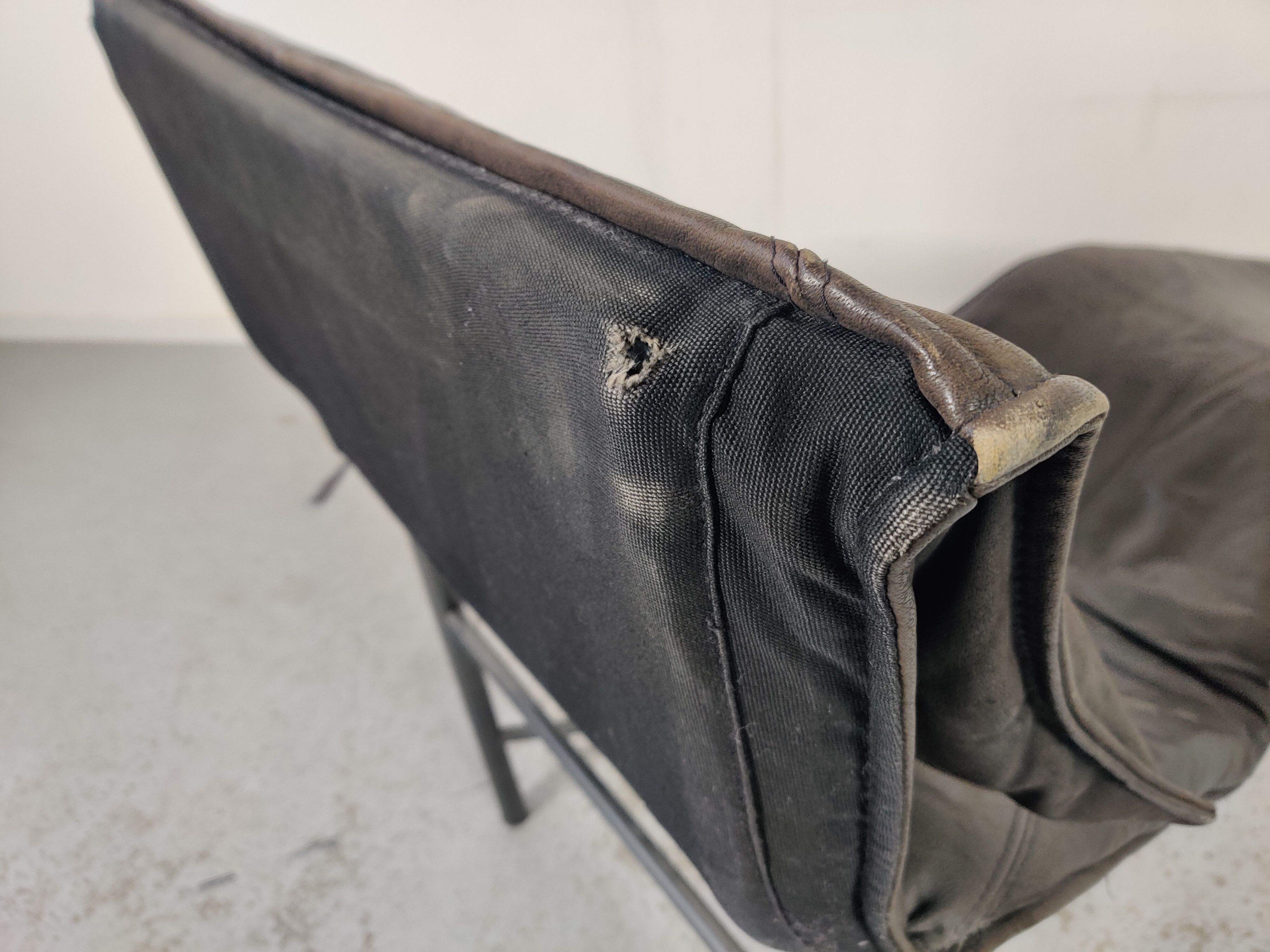 Tord Bjorklund leather chaise longue, 80s