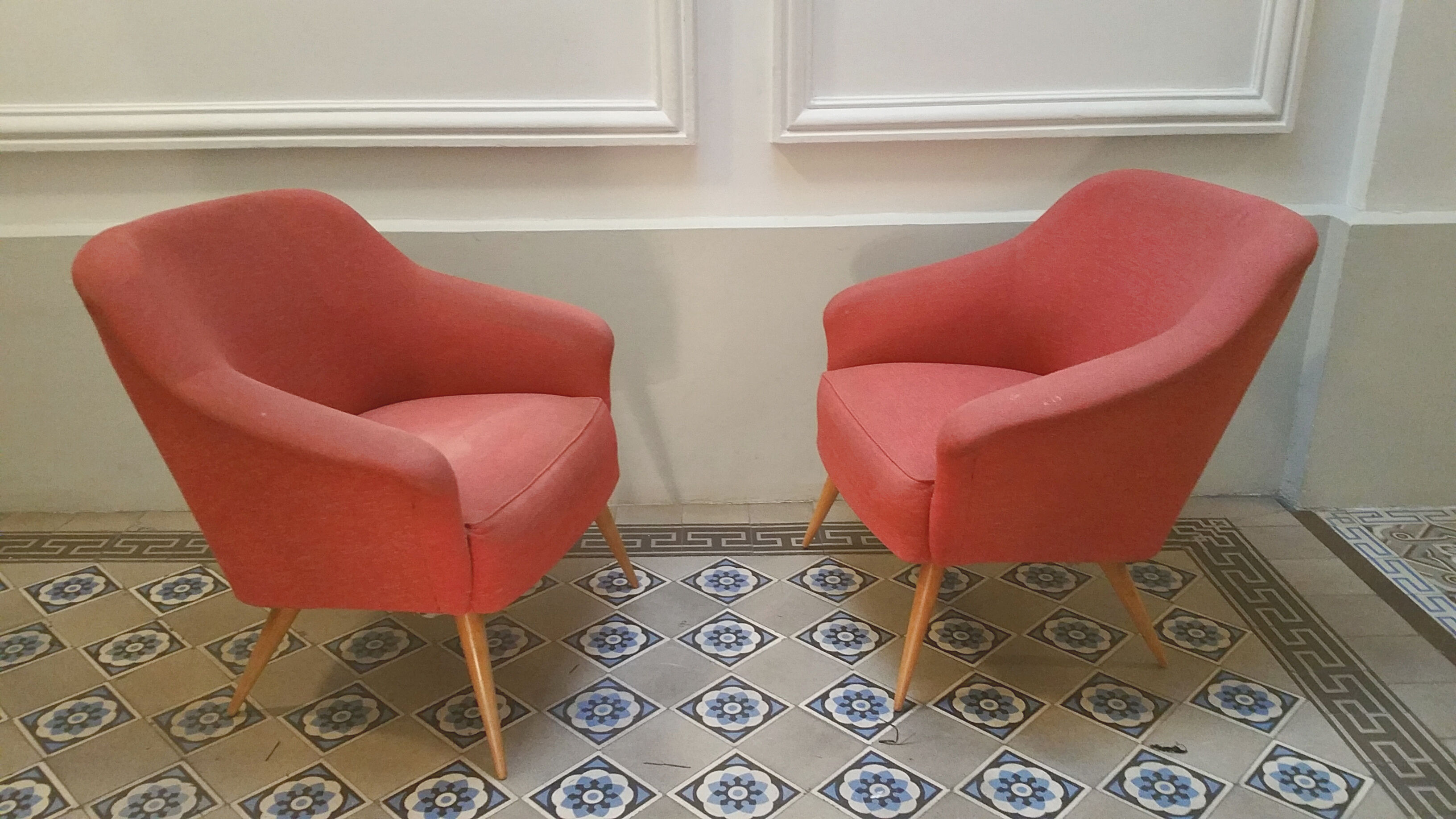 Seats 50-60 years red