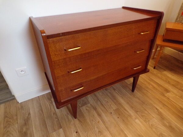 Vintage chest of drawers