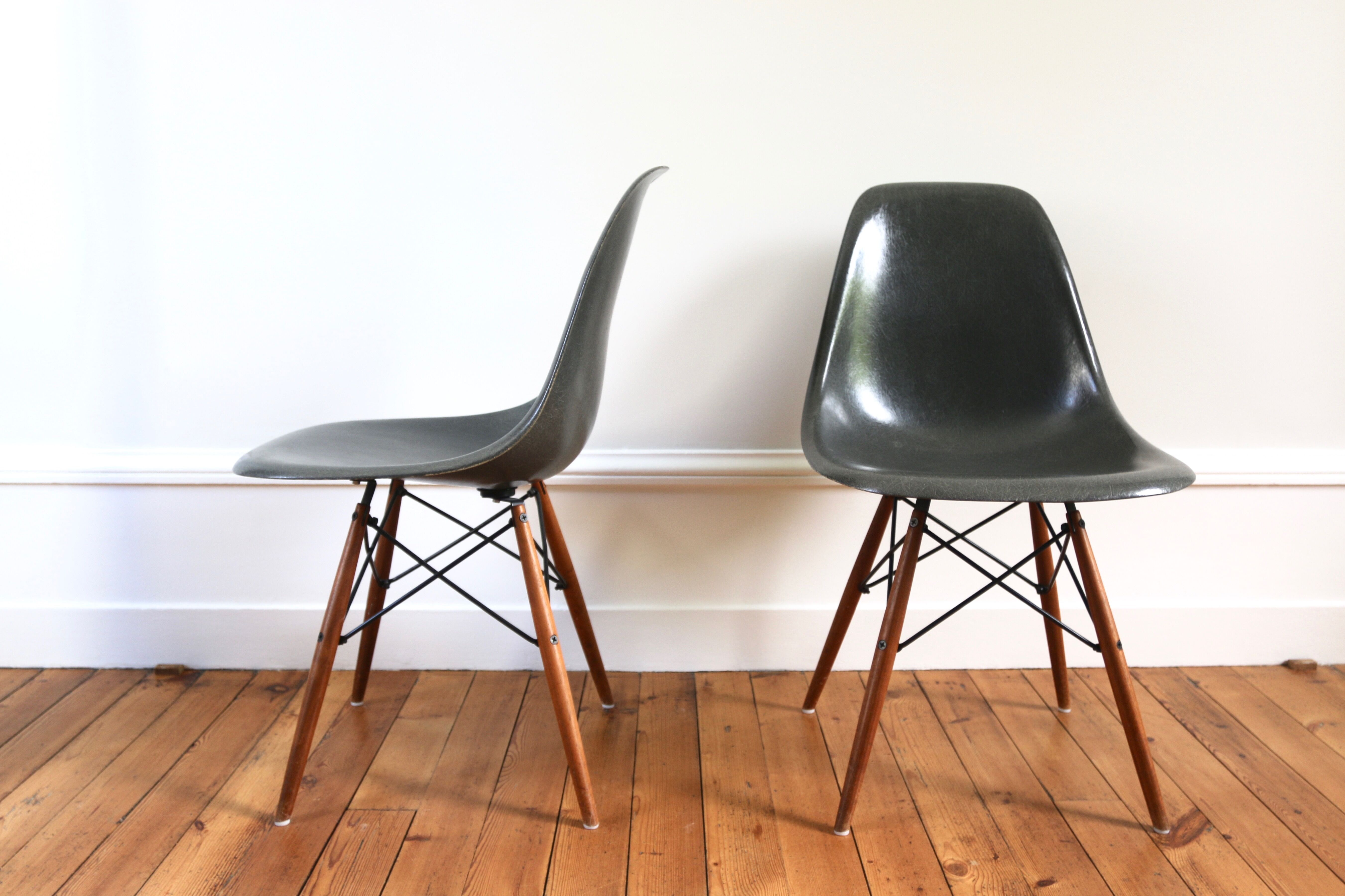 Pair of DSW chairs by Charles & Ray Eames for Herman Miller 60