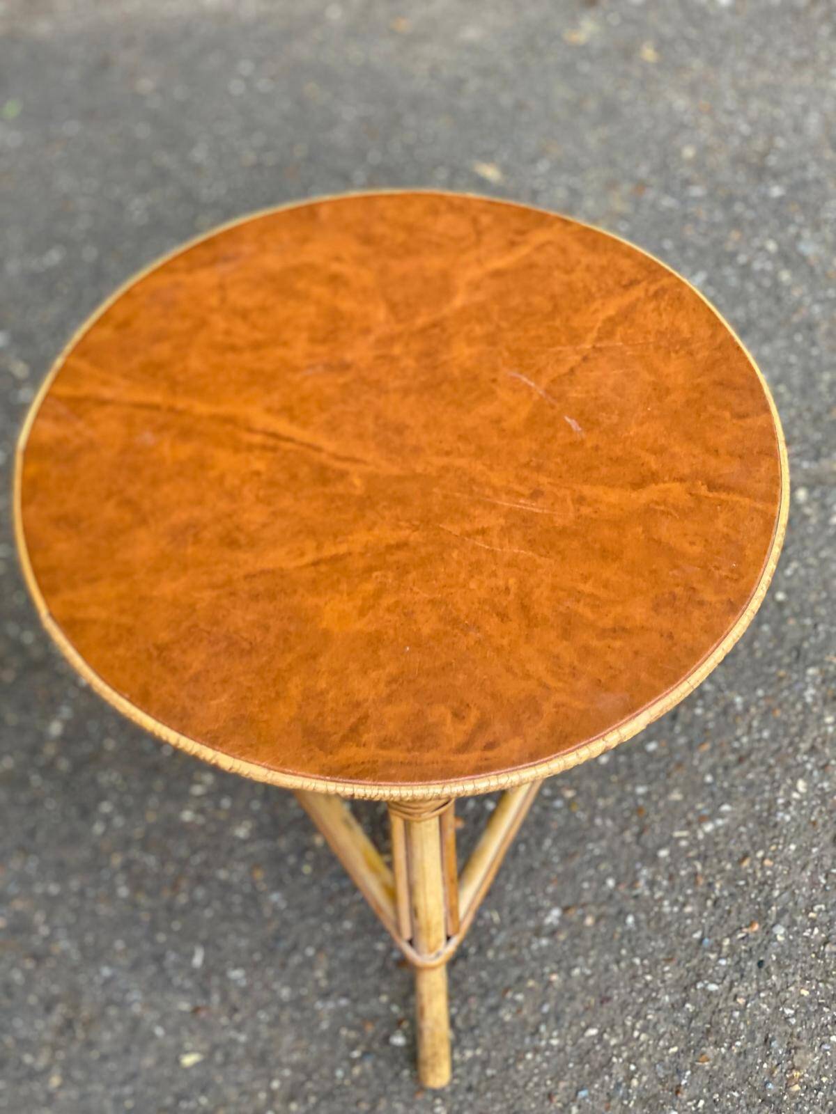 Table basse vintage ronde cuir rotin et bambou