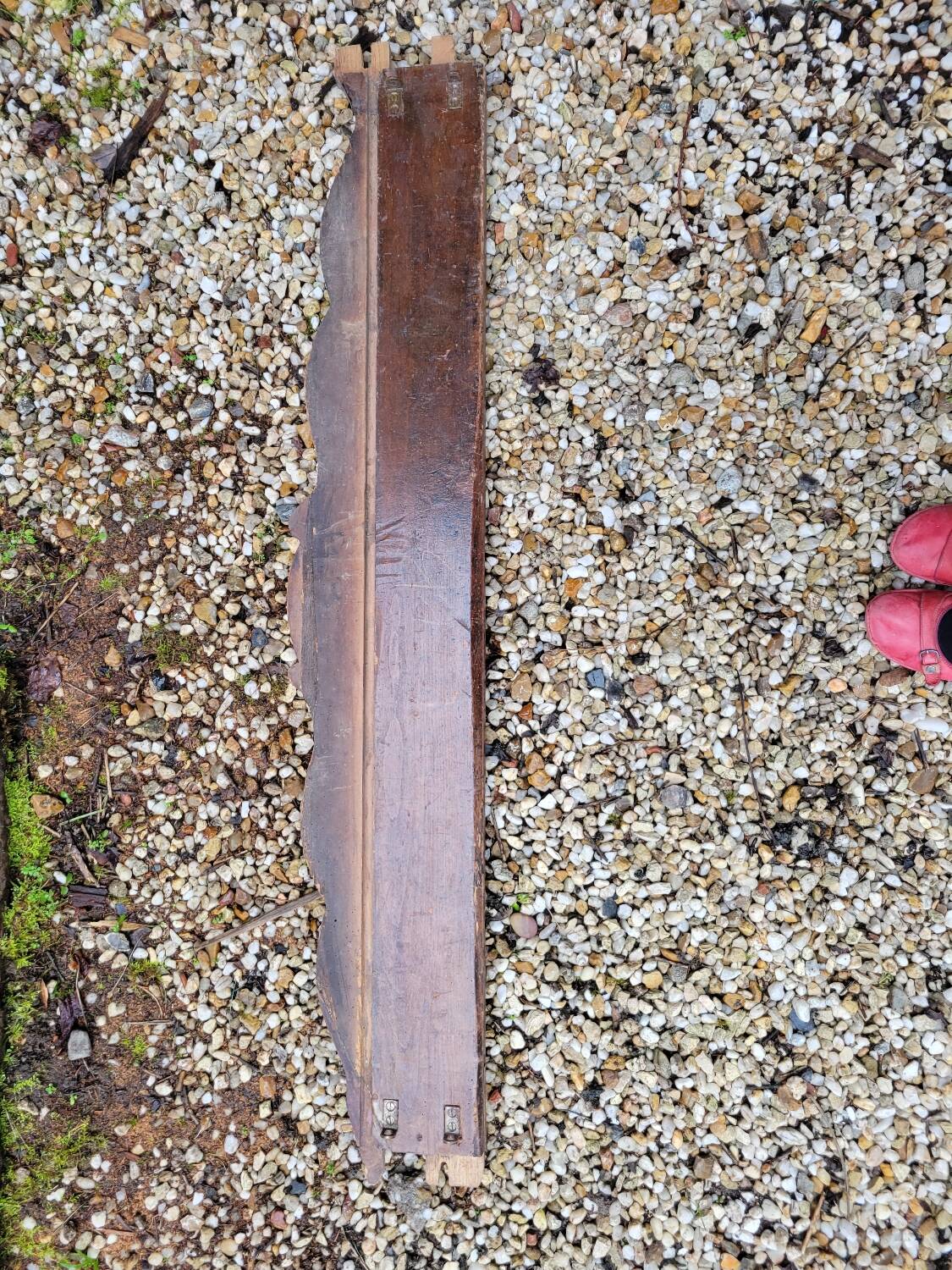 Carved wooden pediment from around 1800