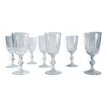 Verres à pied en verre moulé transparent années 70