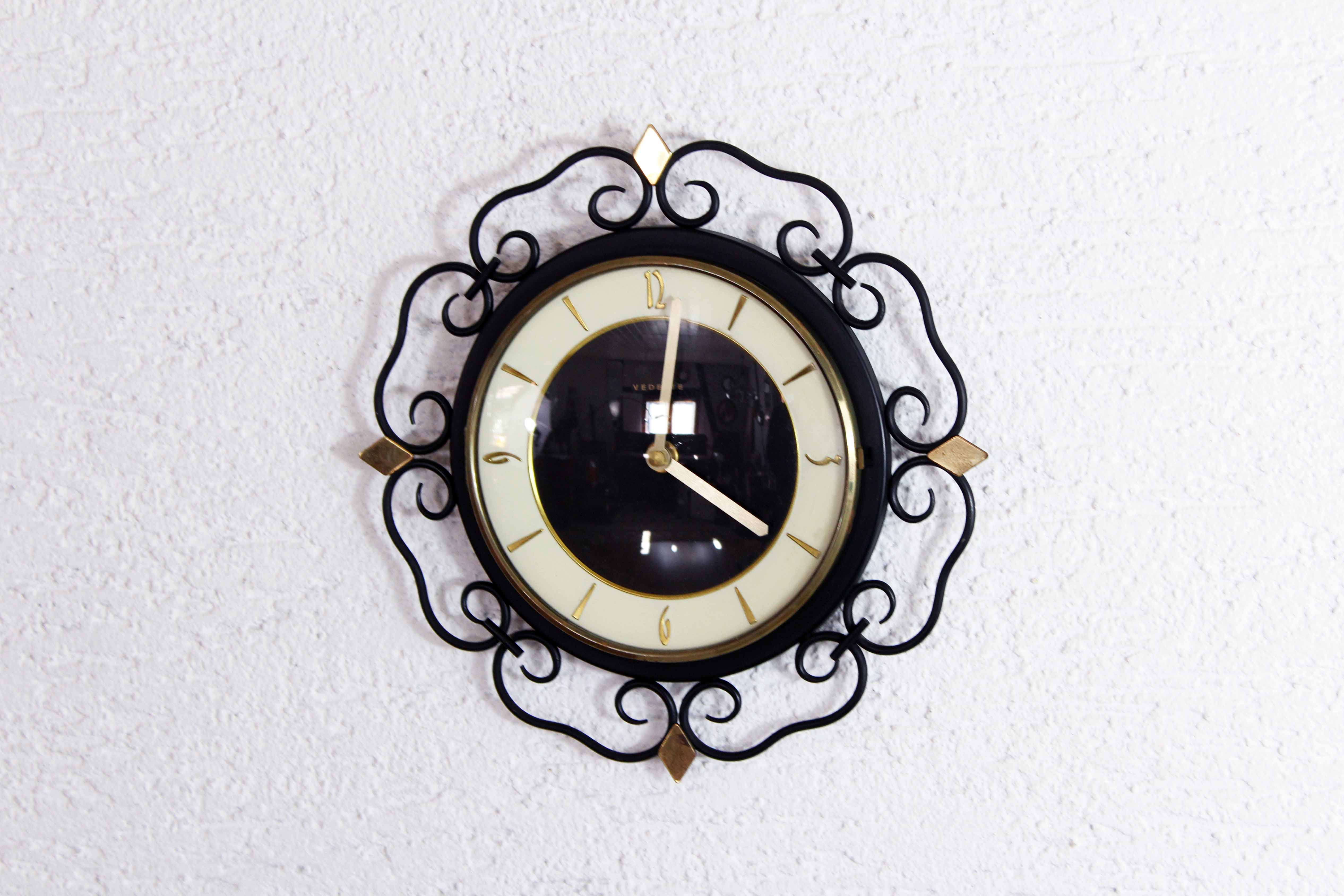 Wall clock Star