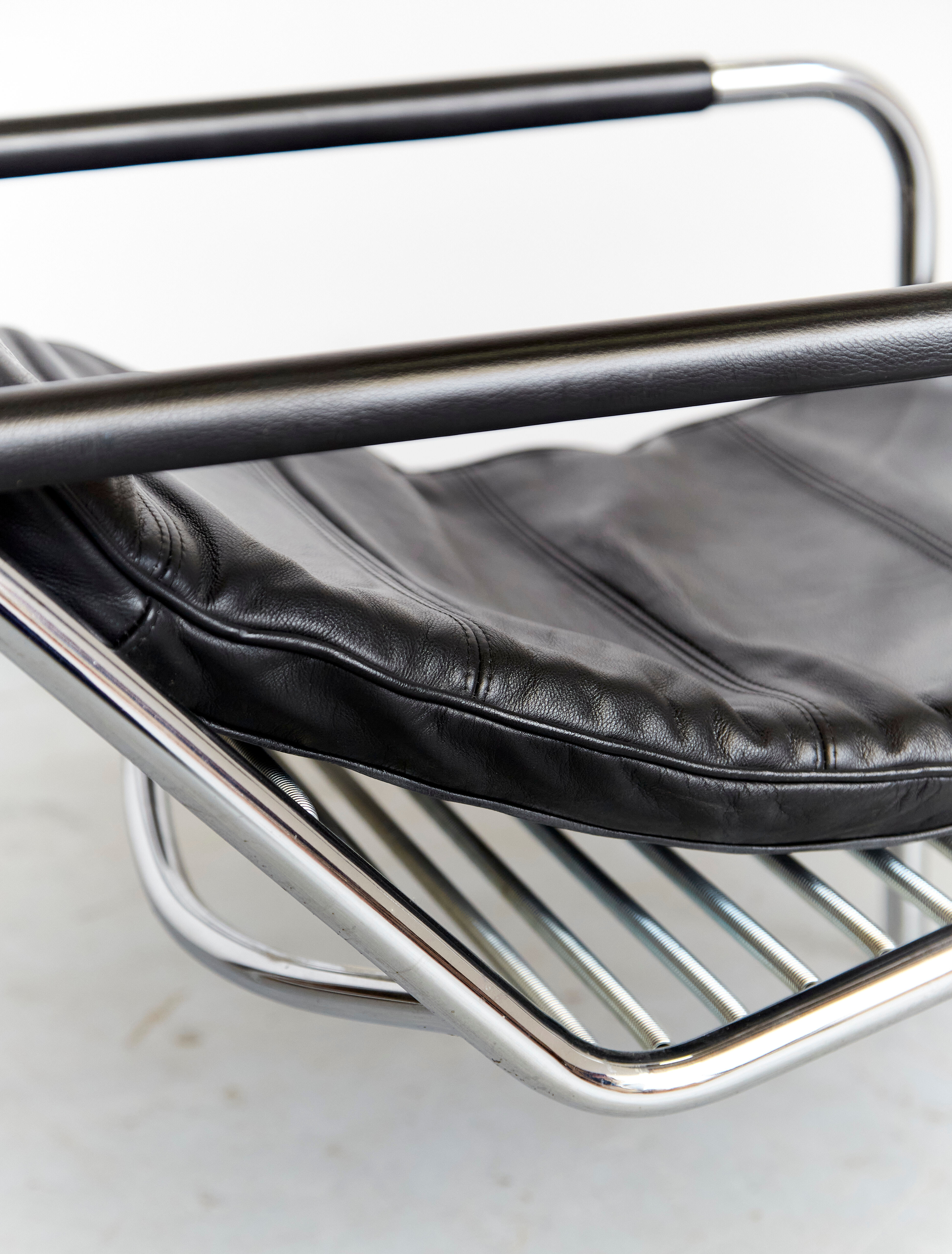 Gabriele Mucchi model Genni armchair & ottomane for Zanotta