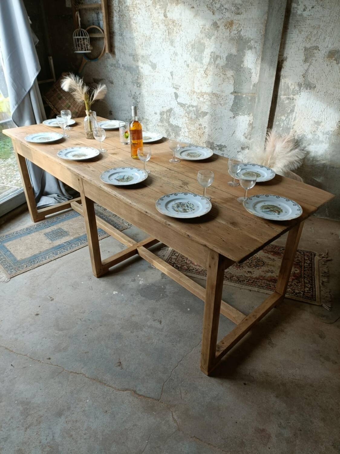 Farmhouse table